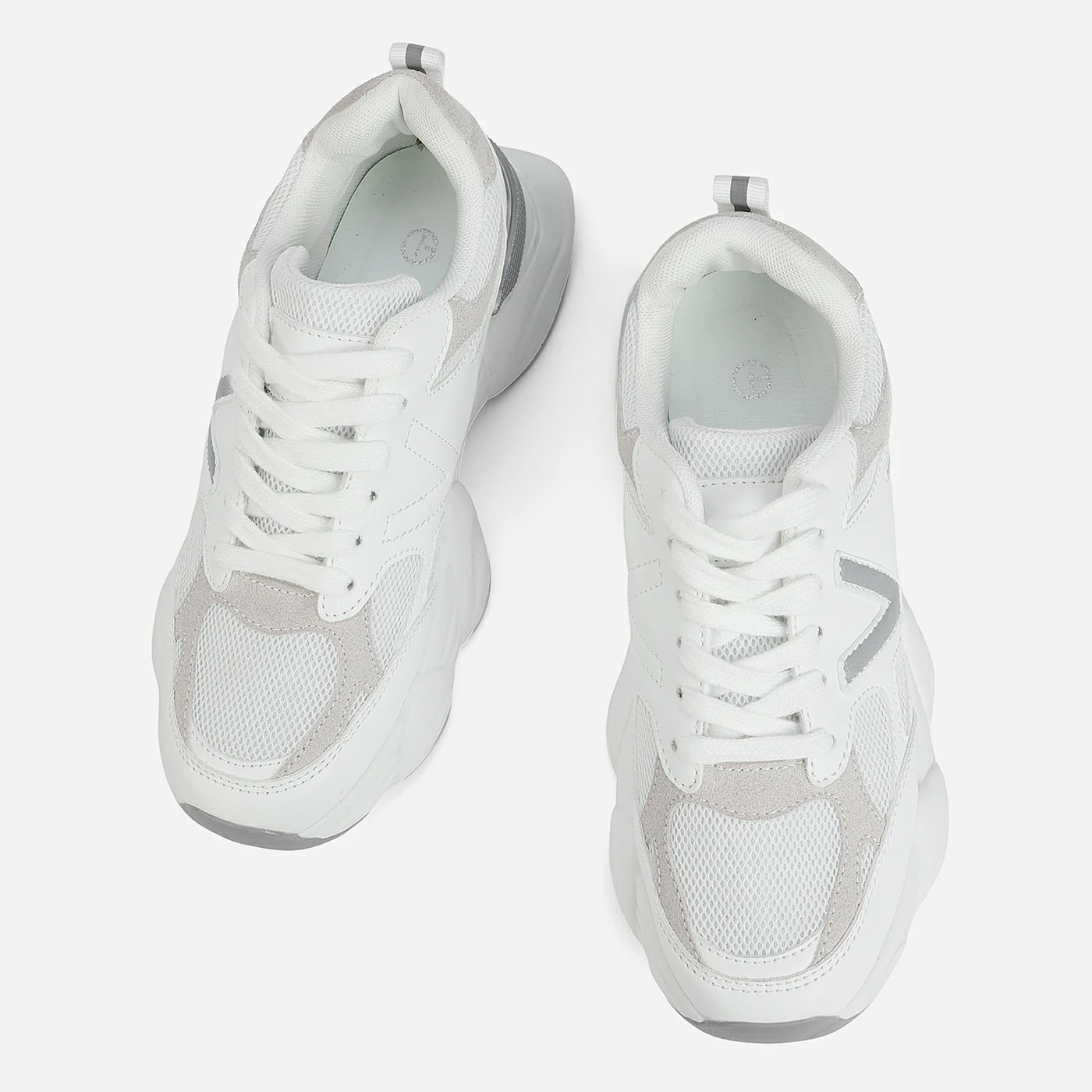 סניקרס/ספורט לבן 39