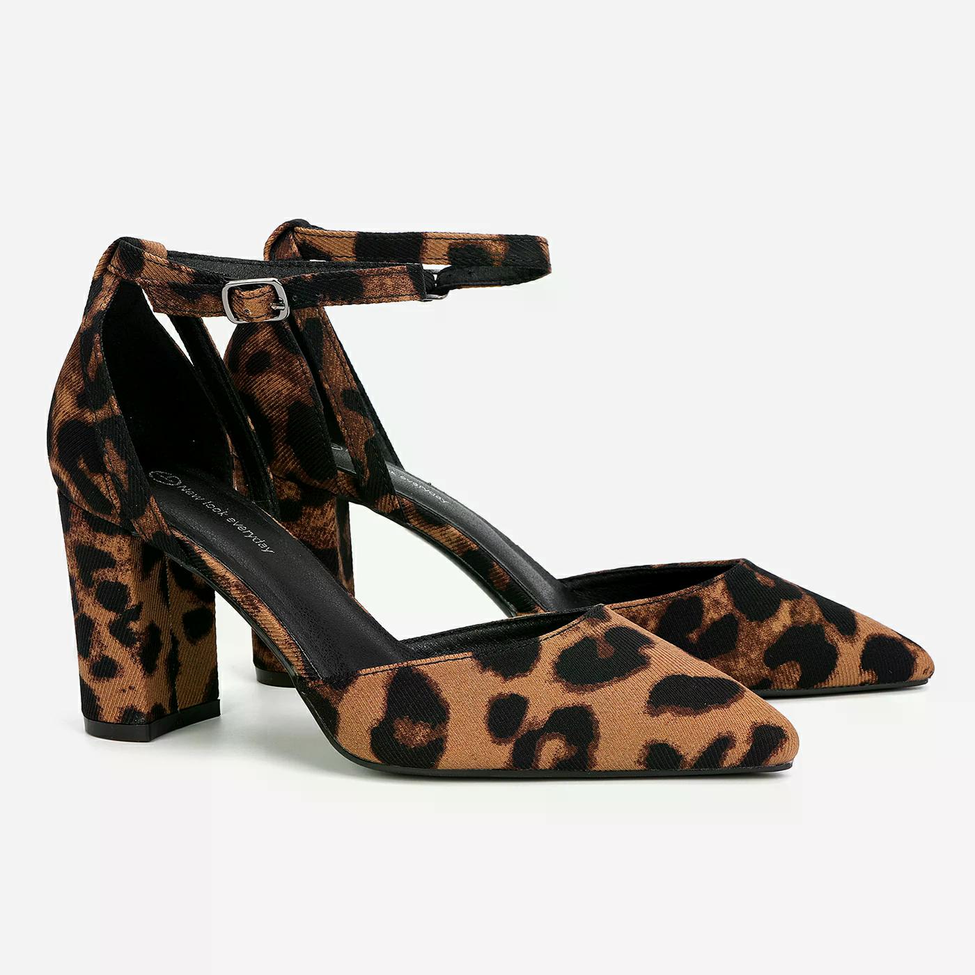 נעל עקב מנומר 40