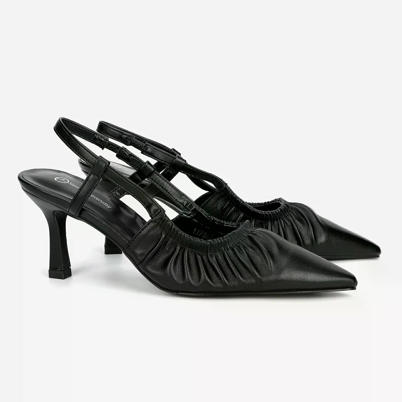 נעל עקב שחור 39