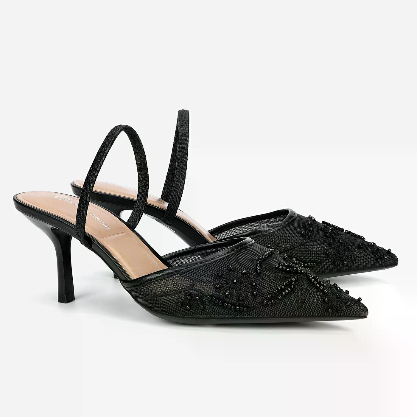 נעל עקב שחור 40