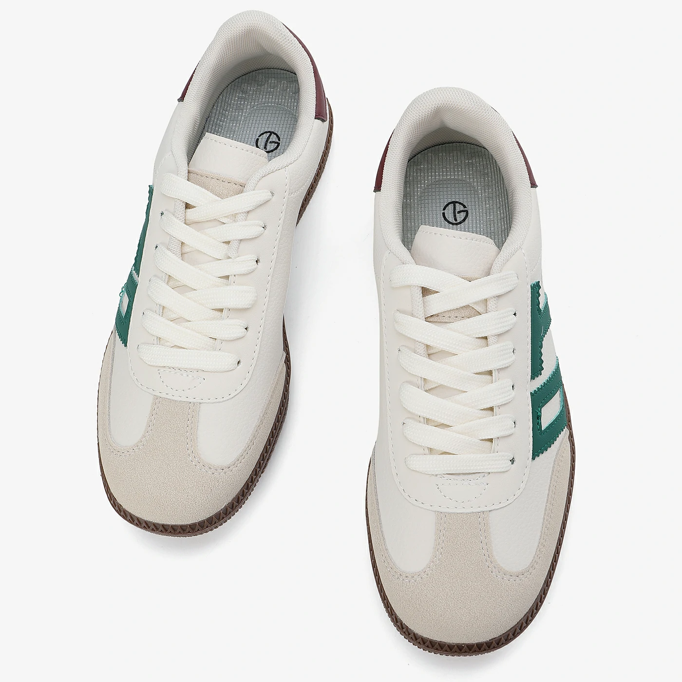 סניקרס/ספורט אופווייט 39