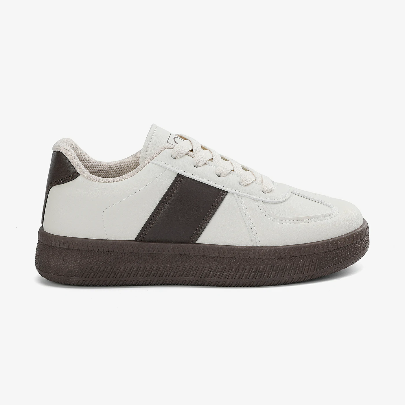 סניקרס/ספורט בז 39