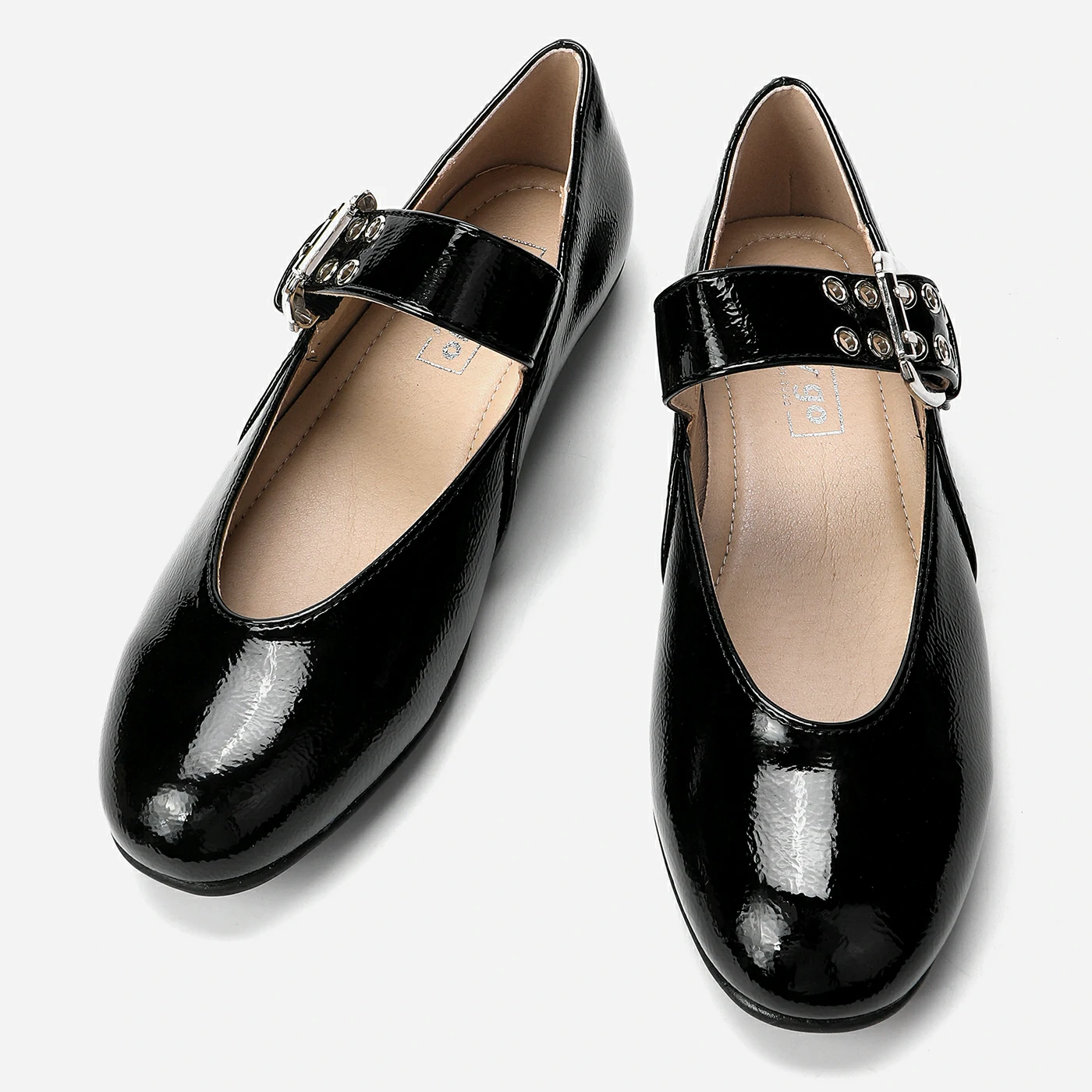 נוחות שחור 38