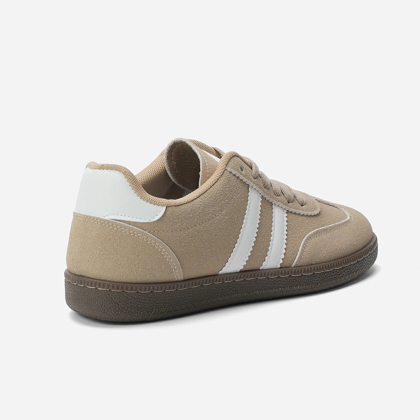 סניקרס/ספורט בז 40