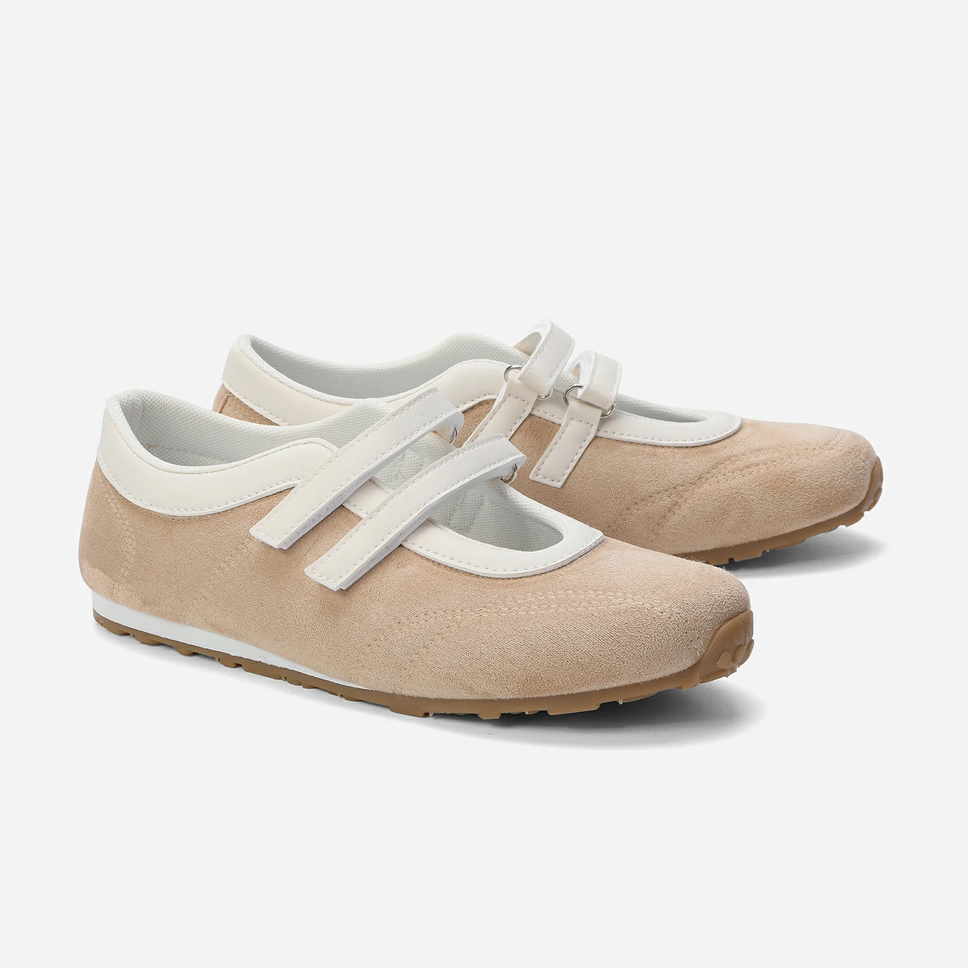 סניקרס/ספורט בז 39