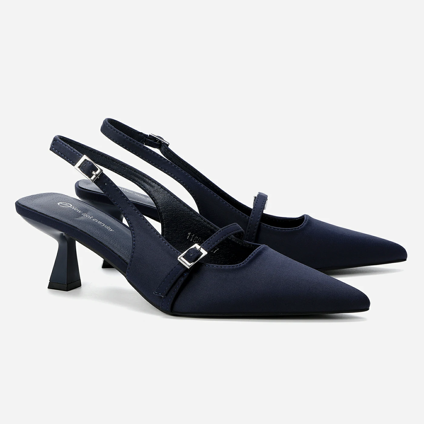 נעל עקב נייבי 38