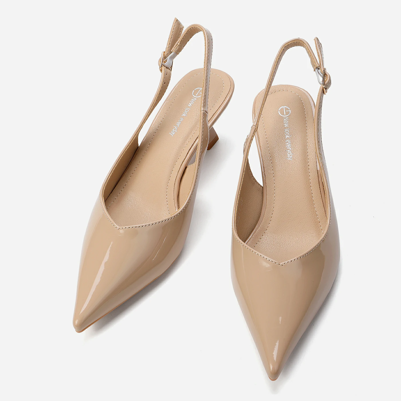 נעל עקב בז 38