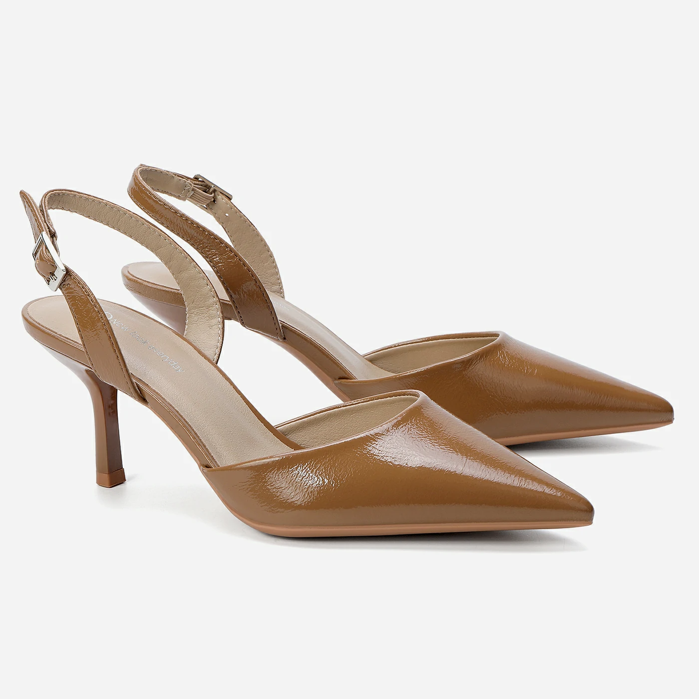 נעל עקב כאמל 40