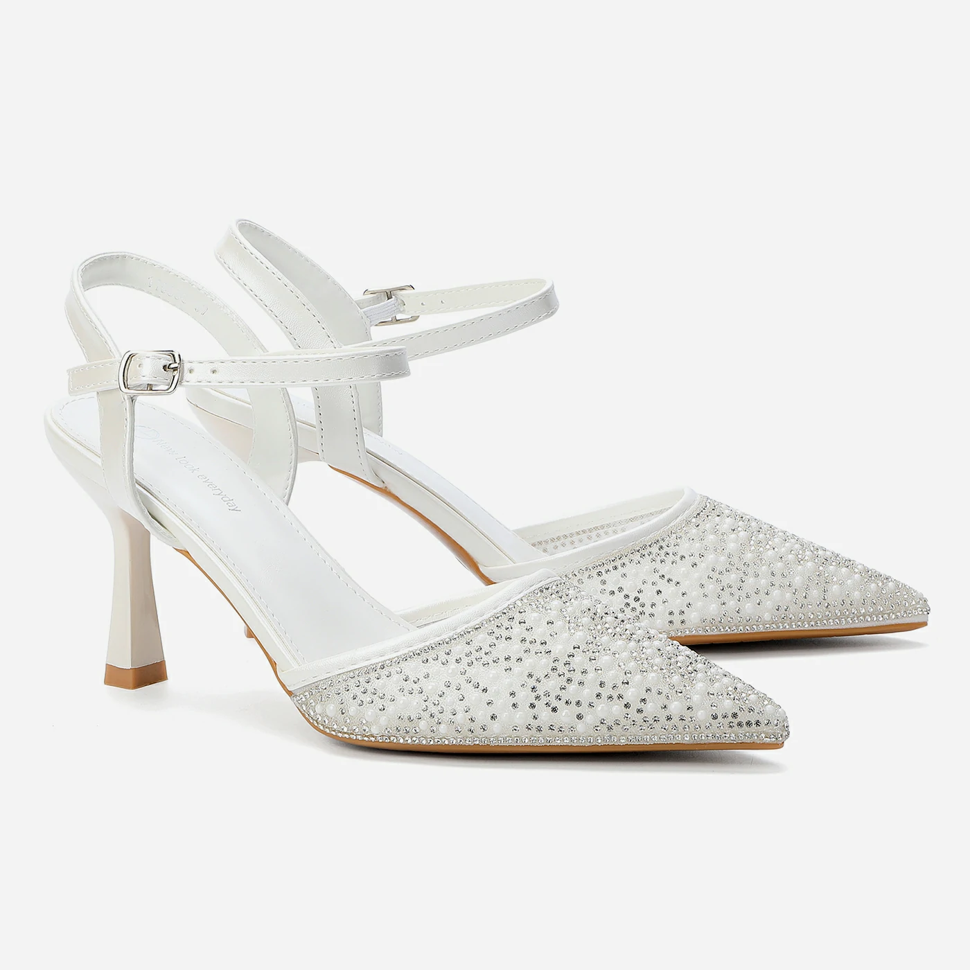 נעל עקב פנינה 36