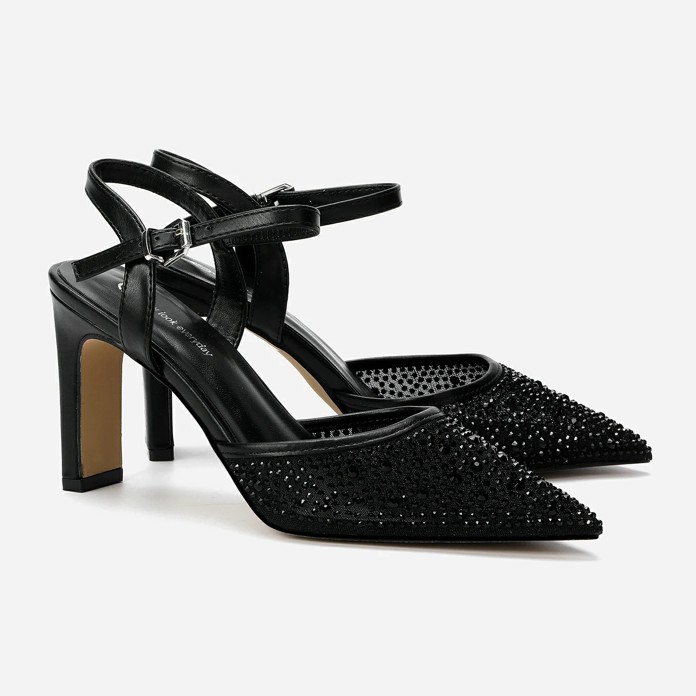 נעל עקב שחור 37