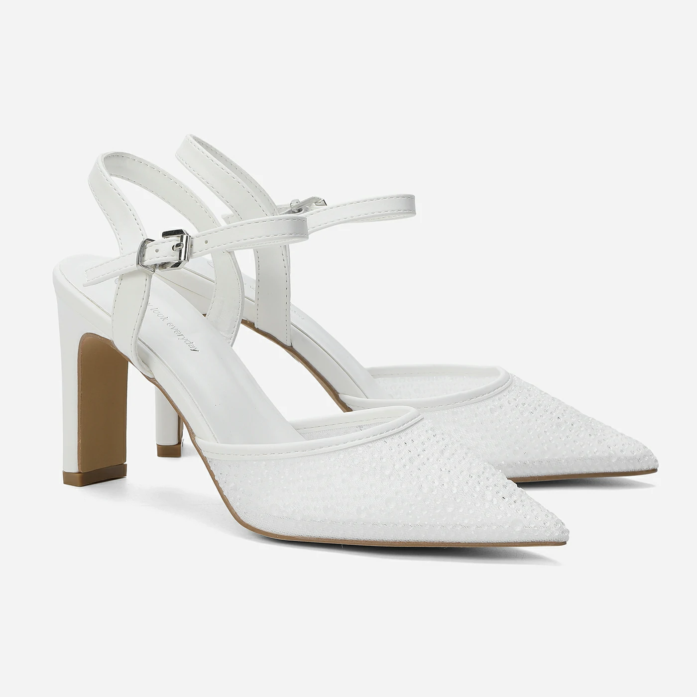 נעל עקב לבן 37