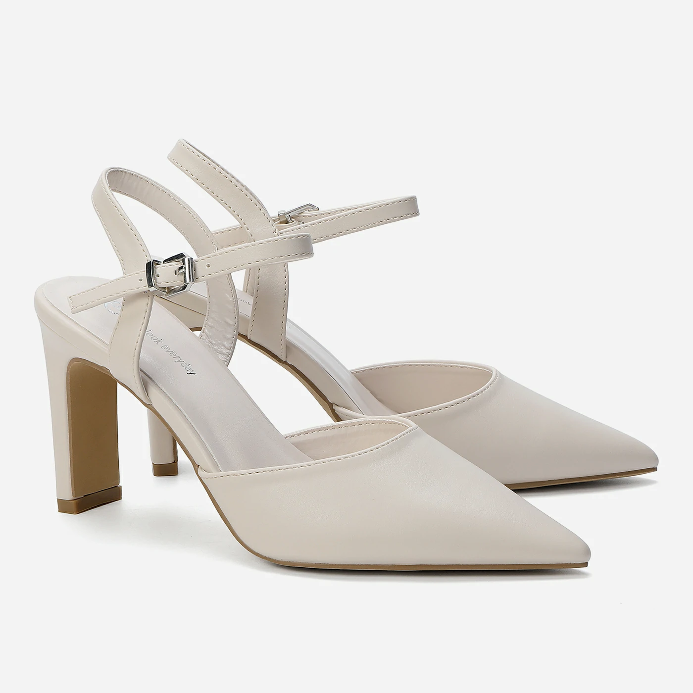 נעל עקב אופווייט 38