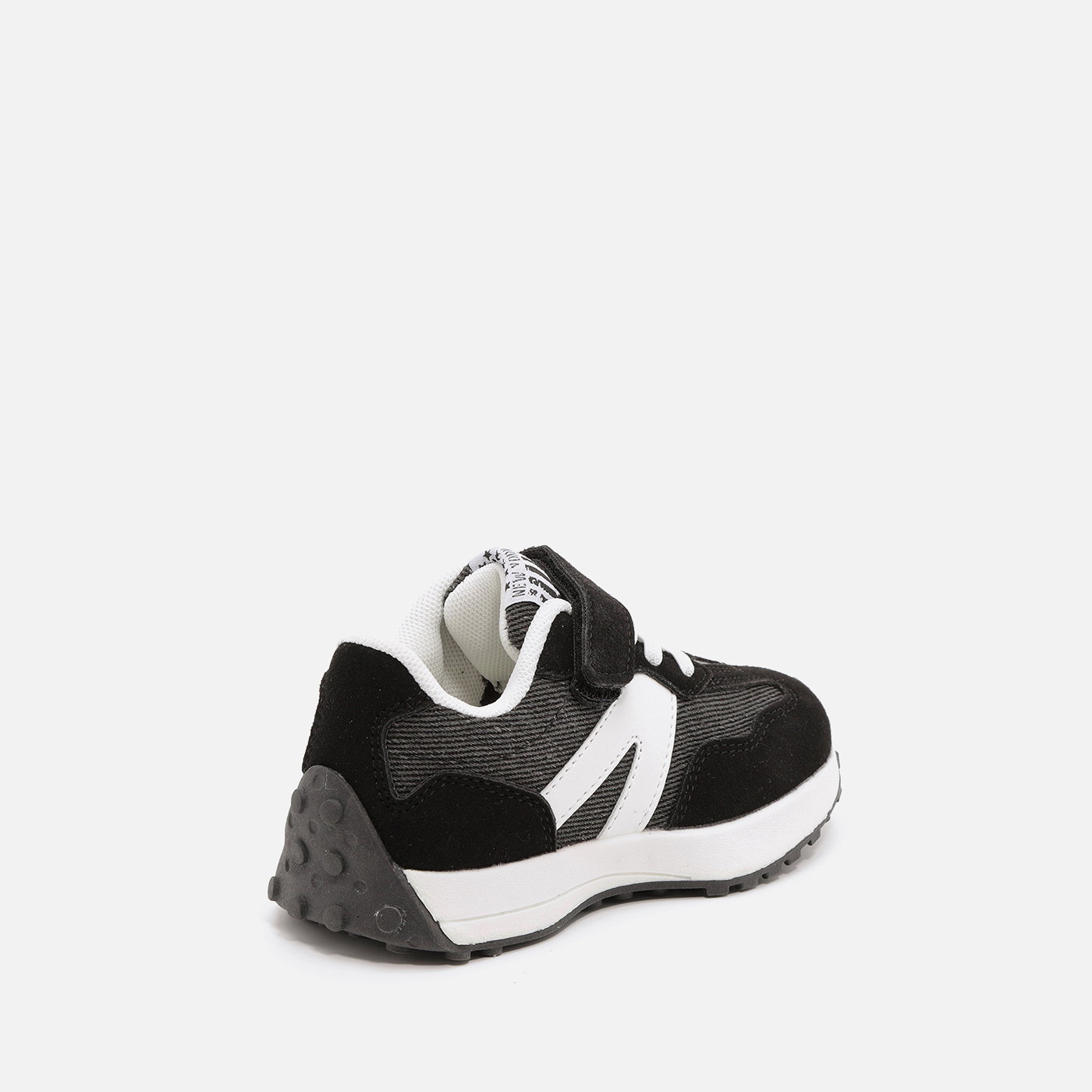 סניקרס/ספורט שחור 24