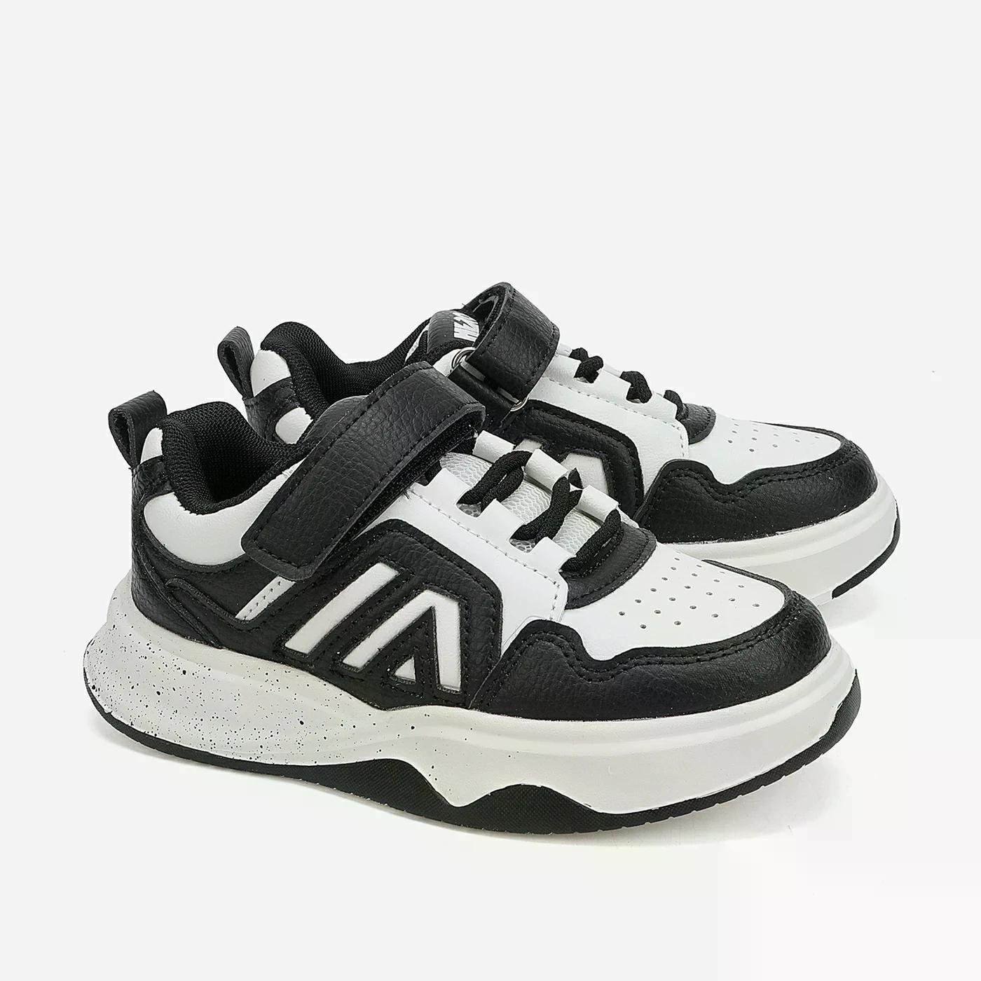 סניקרס/ספורט שחור 25