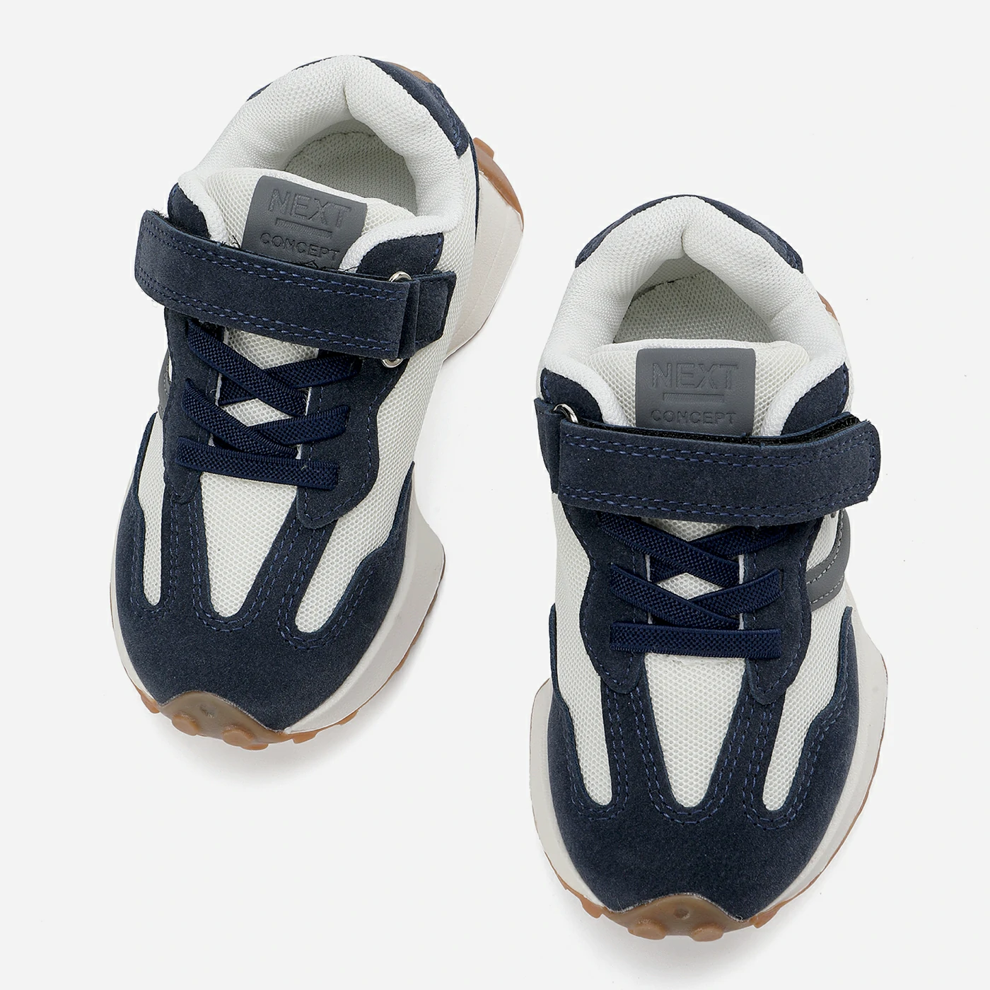 סניקרס/ספורט נייבי 24