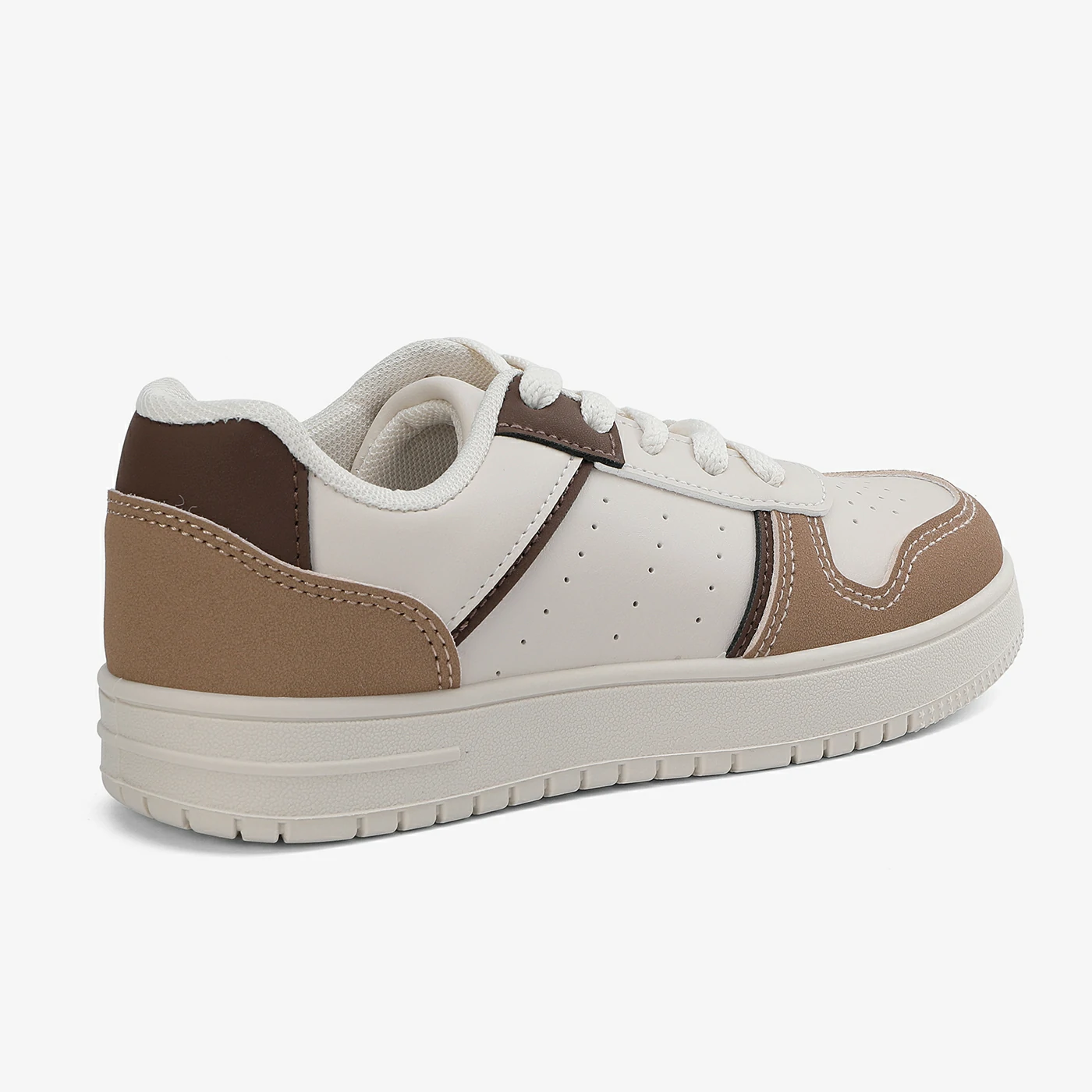 סניקרס/ספורט כאמל 33