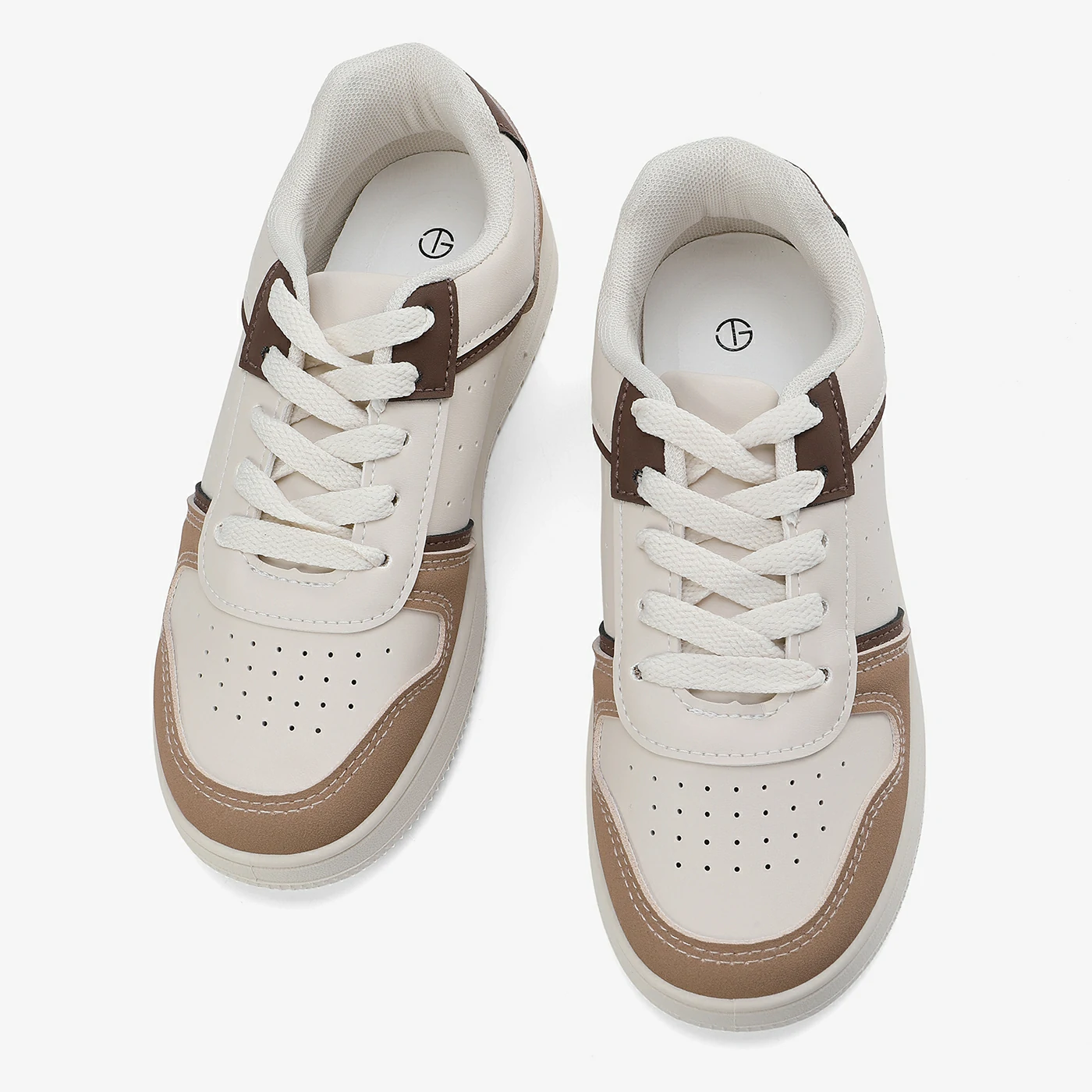 סניקרס/ספורט כאמל 33