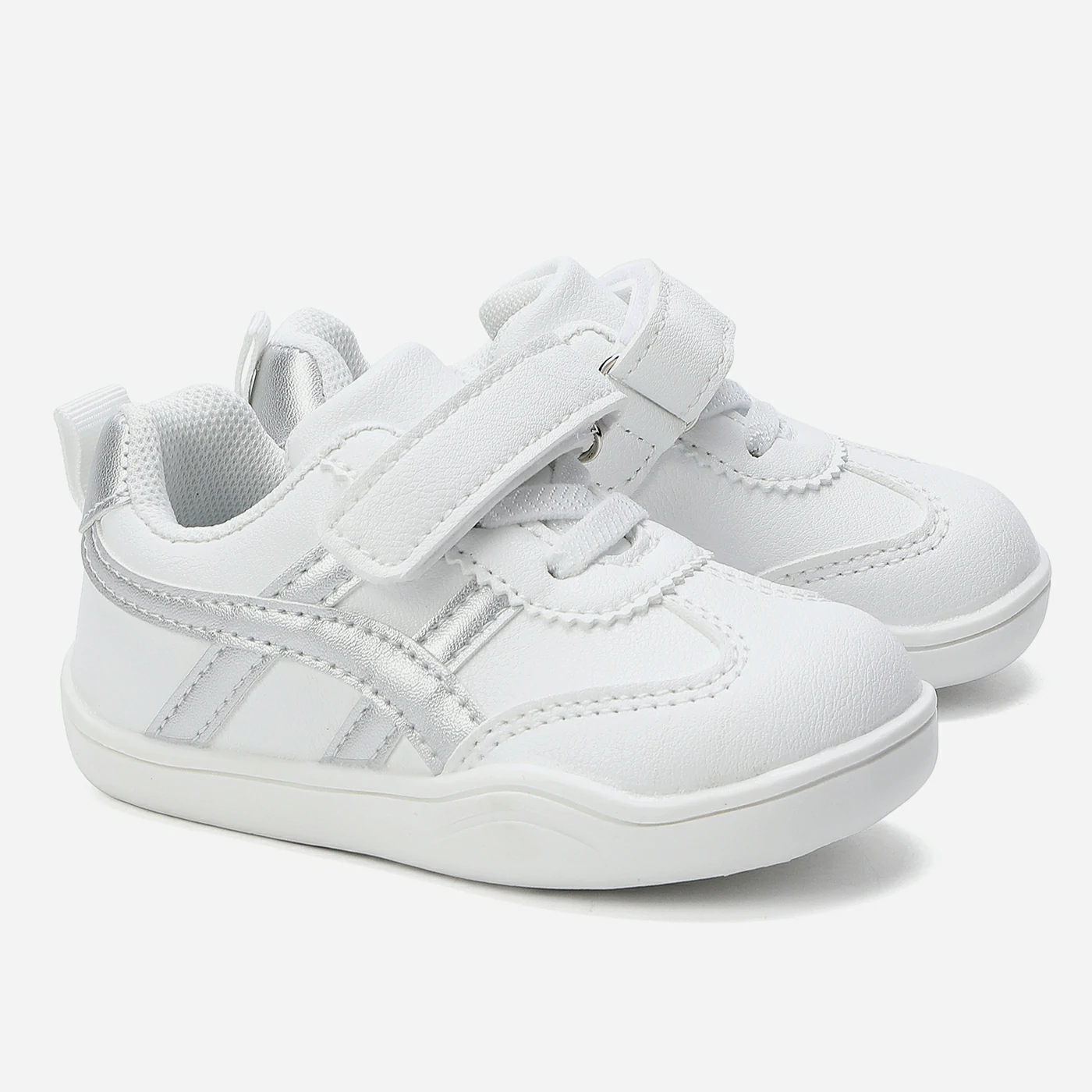 סניקרס/ספורט כסף 21