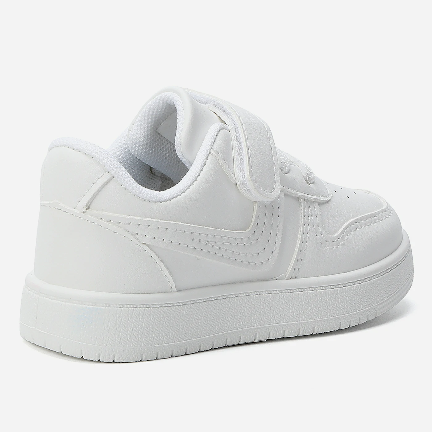 סניקרס/ספורט לבן 24