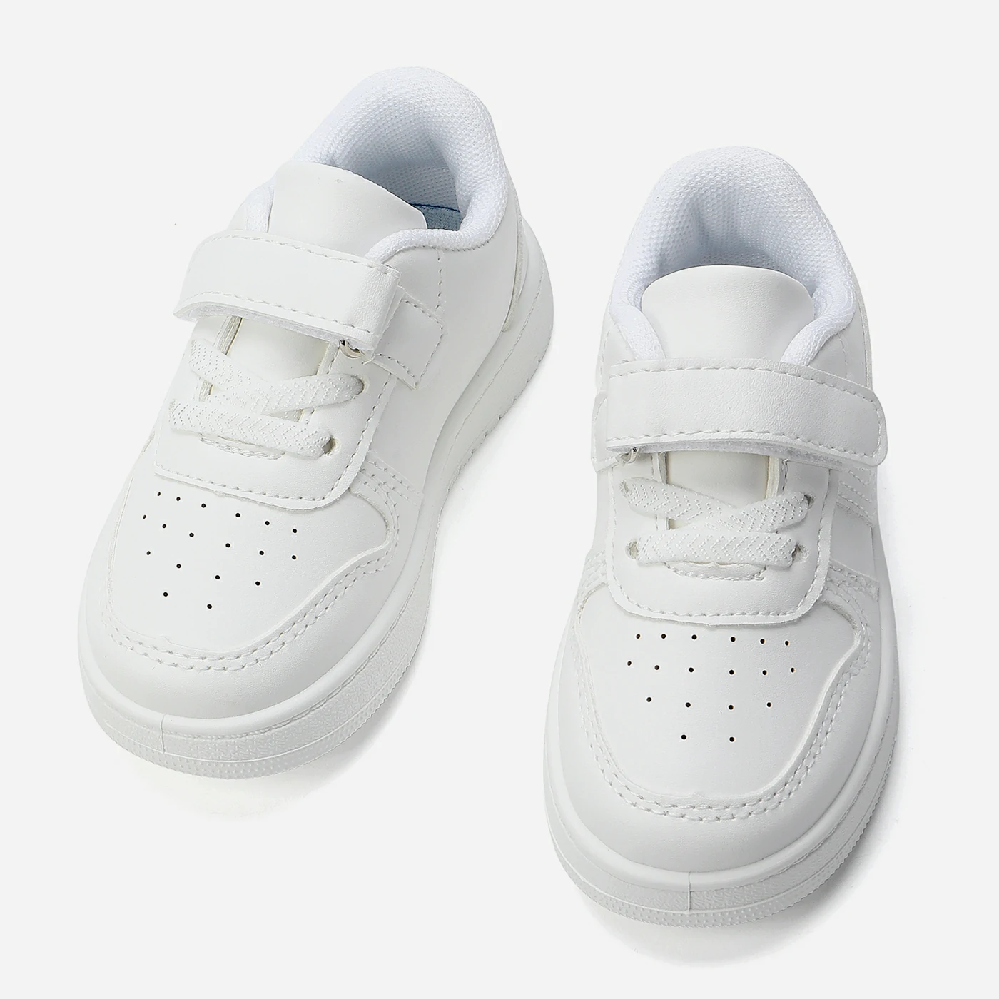 סניקרס/ספורט לבן 24