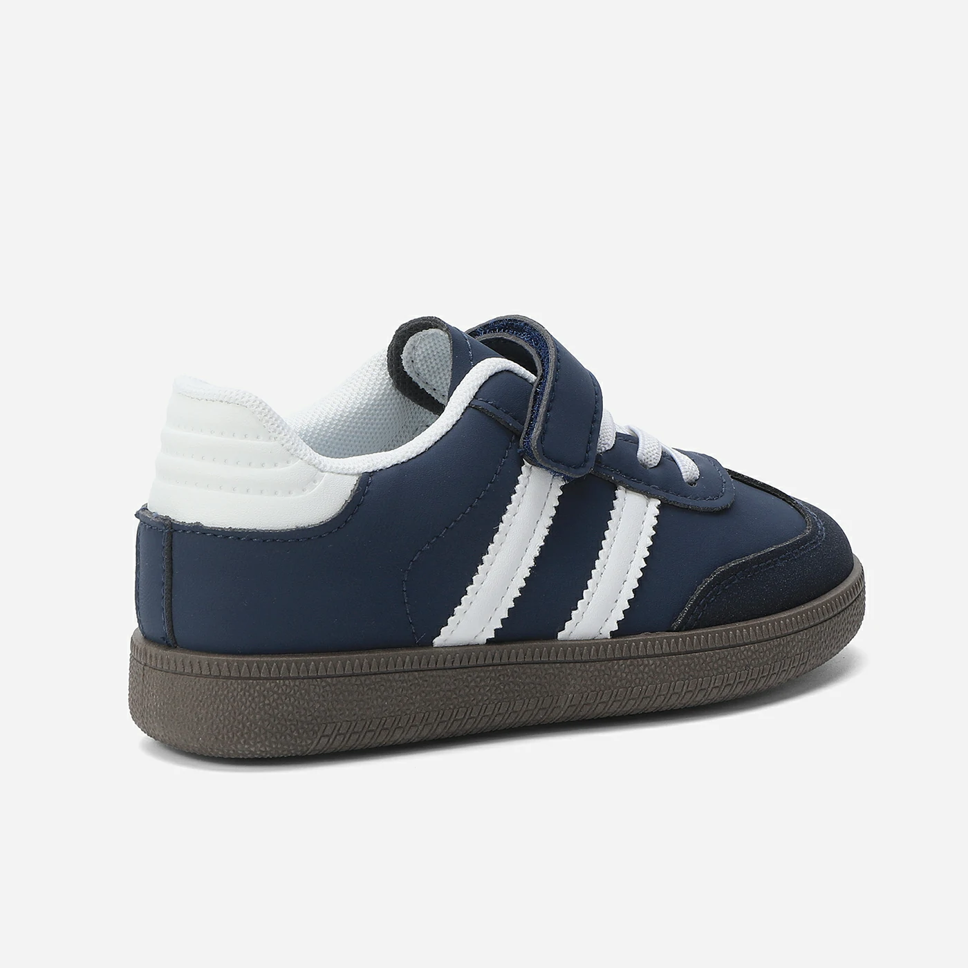 סניקרס/ספורט נייבי 28