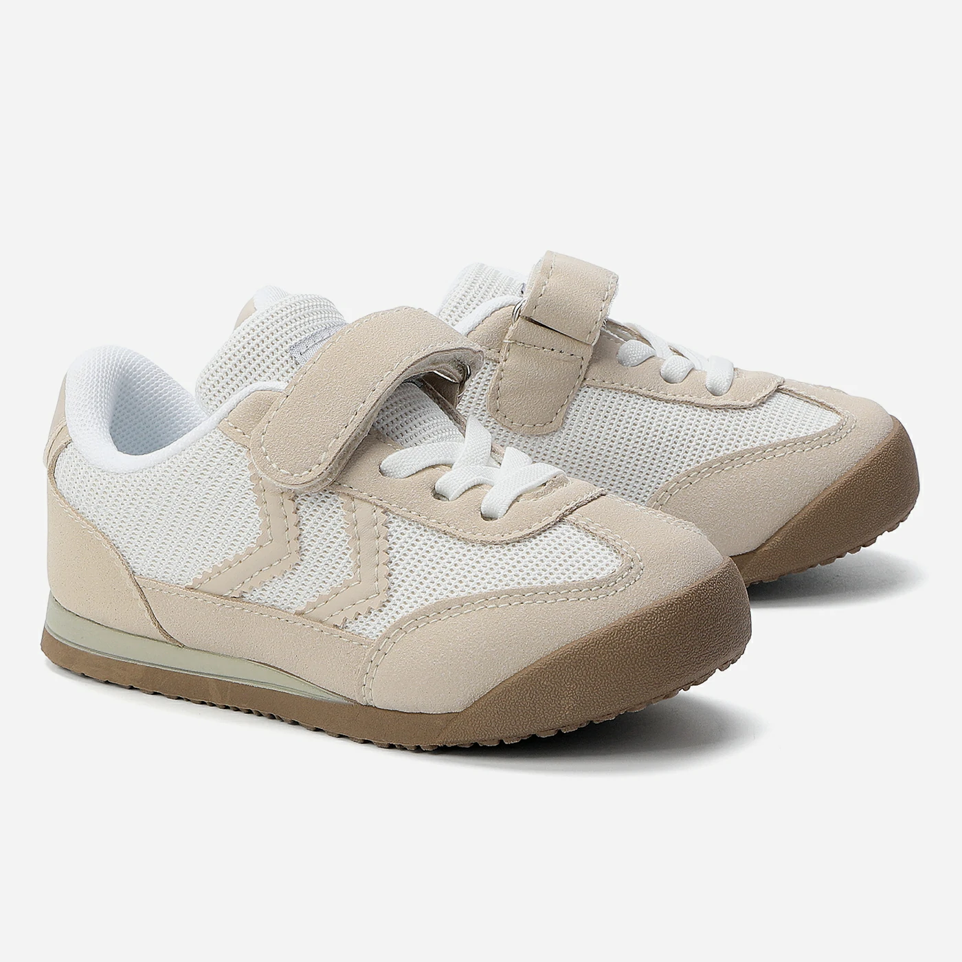 סניקרס/ספורט בז 27