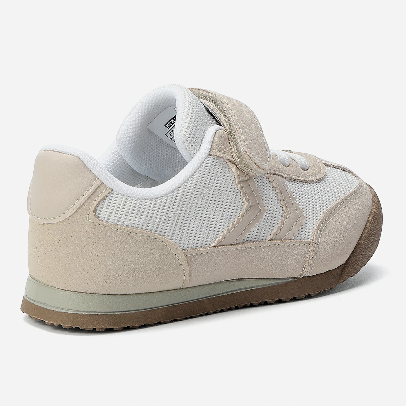 סניקרס/ספורט בז 27