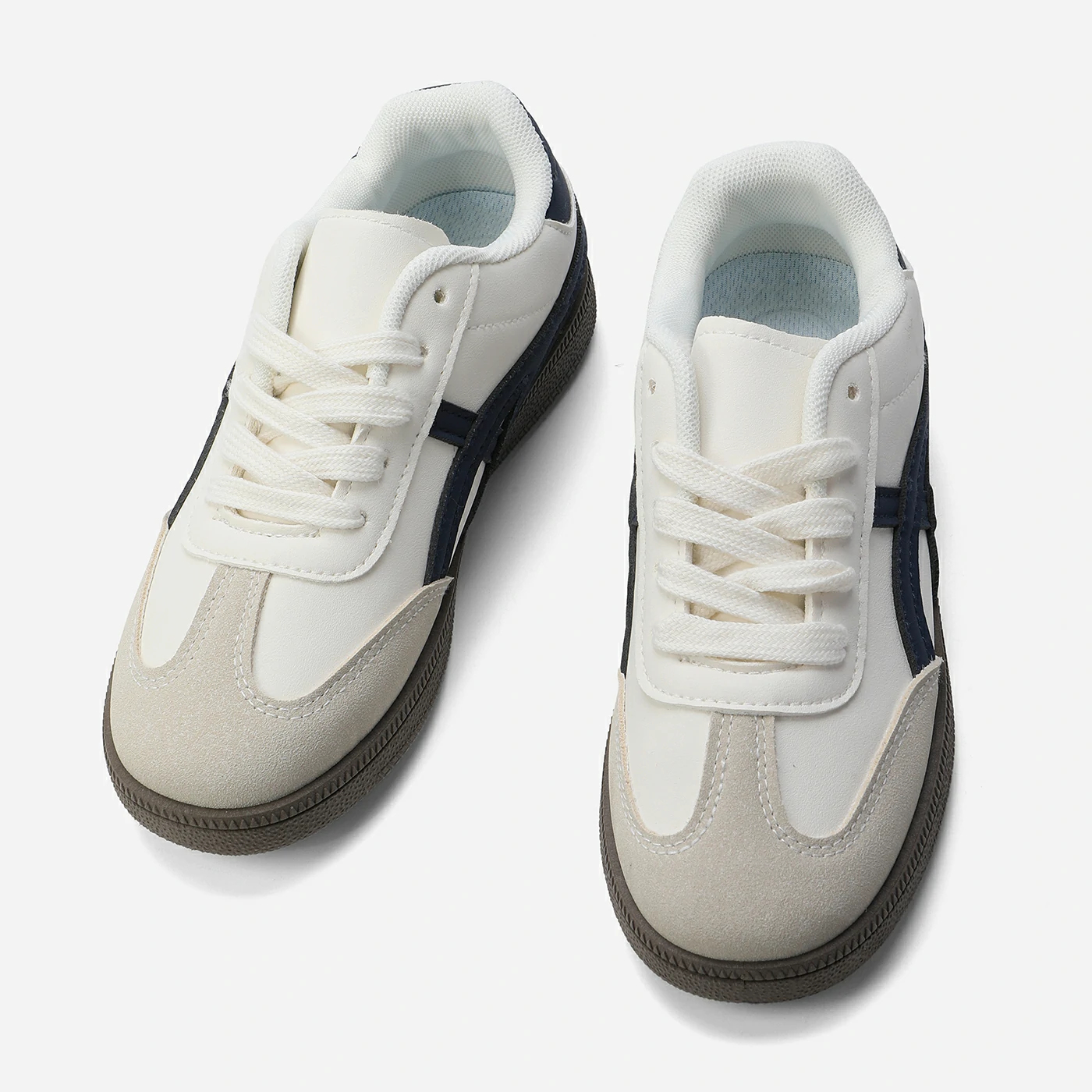 סניקרס/ספורט נייבי 31