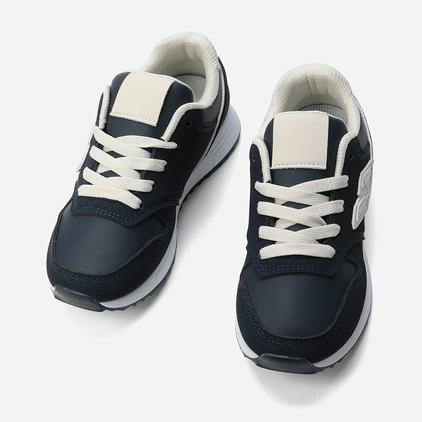 סניקרס/ספורט נייבי 33