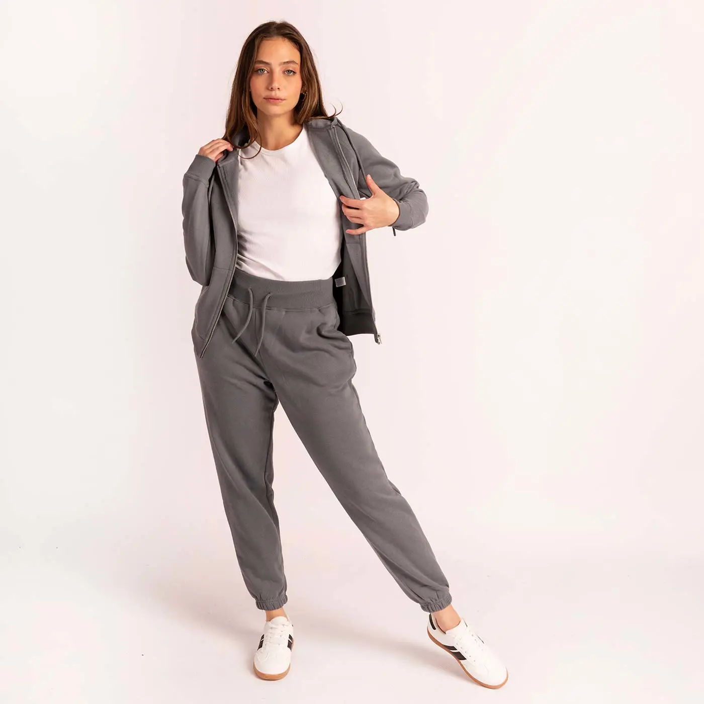 מכנסיים וחצאיות אפור S