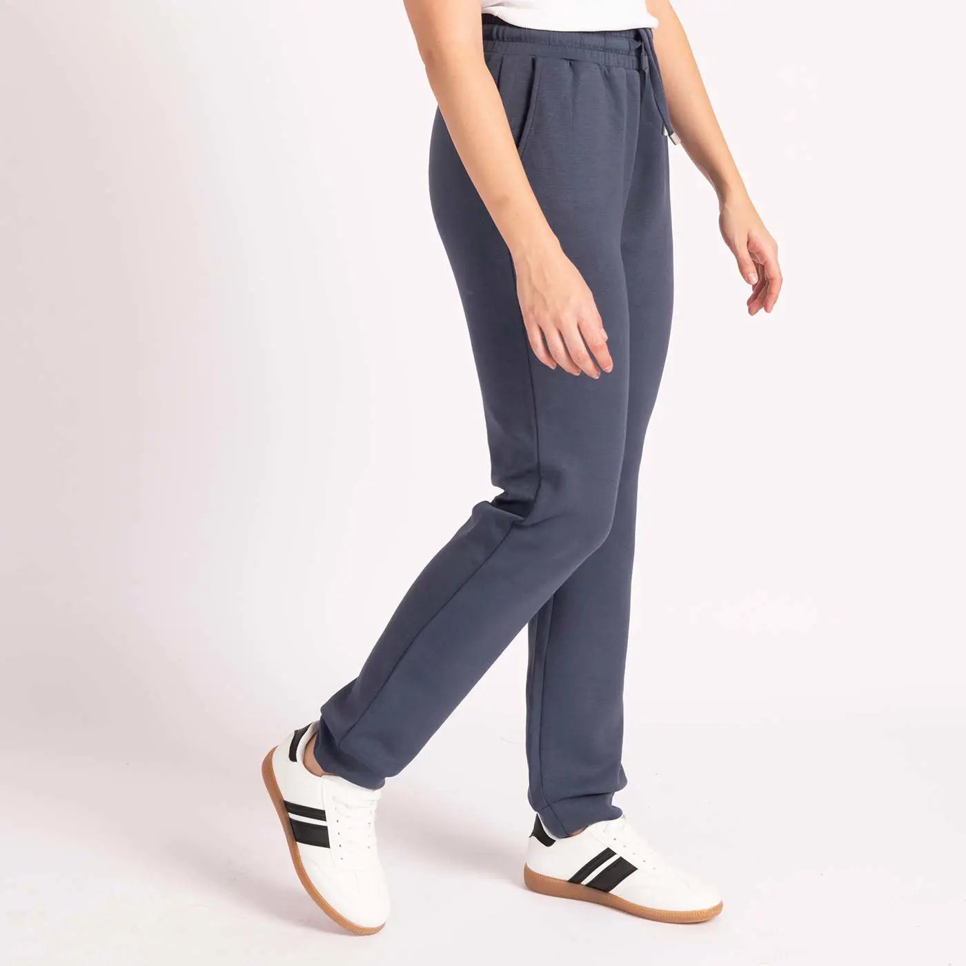 מכנסיים וחצאיות נייבי XL