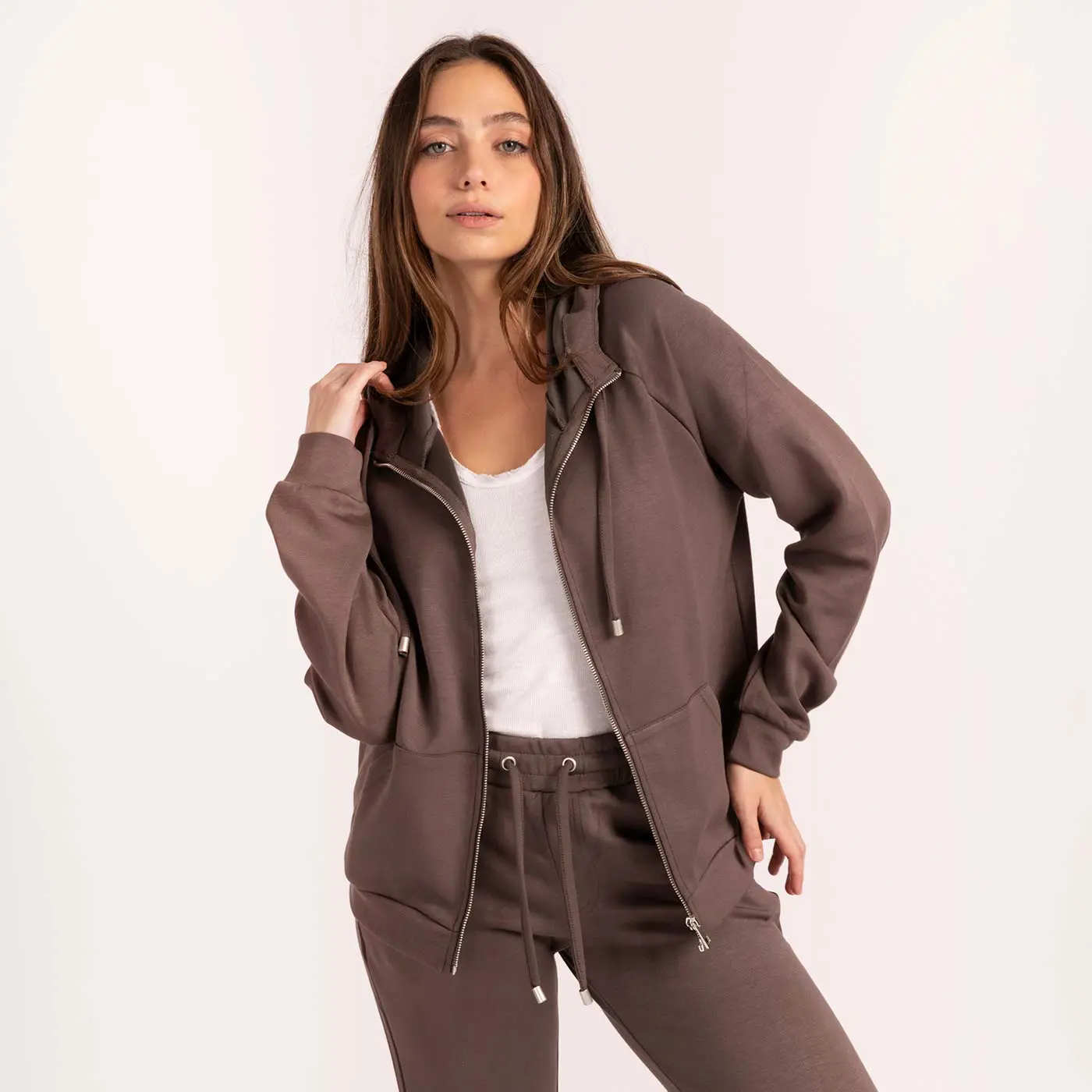 סווטשירטים וקפוצ'ונים חום S