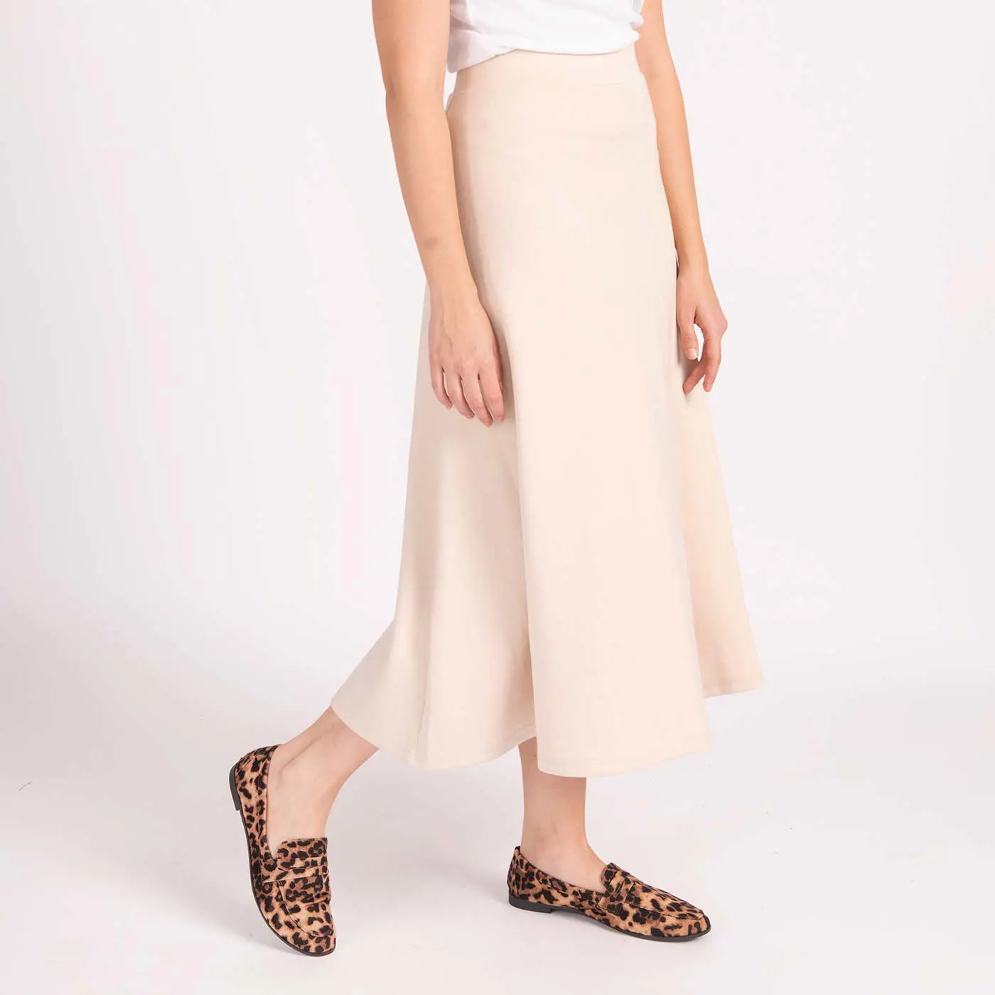 מכנסיים וחצאיות אופווייט XL