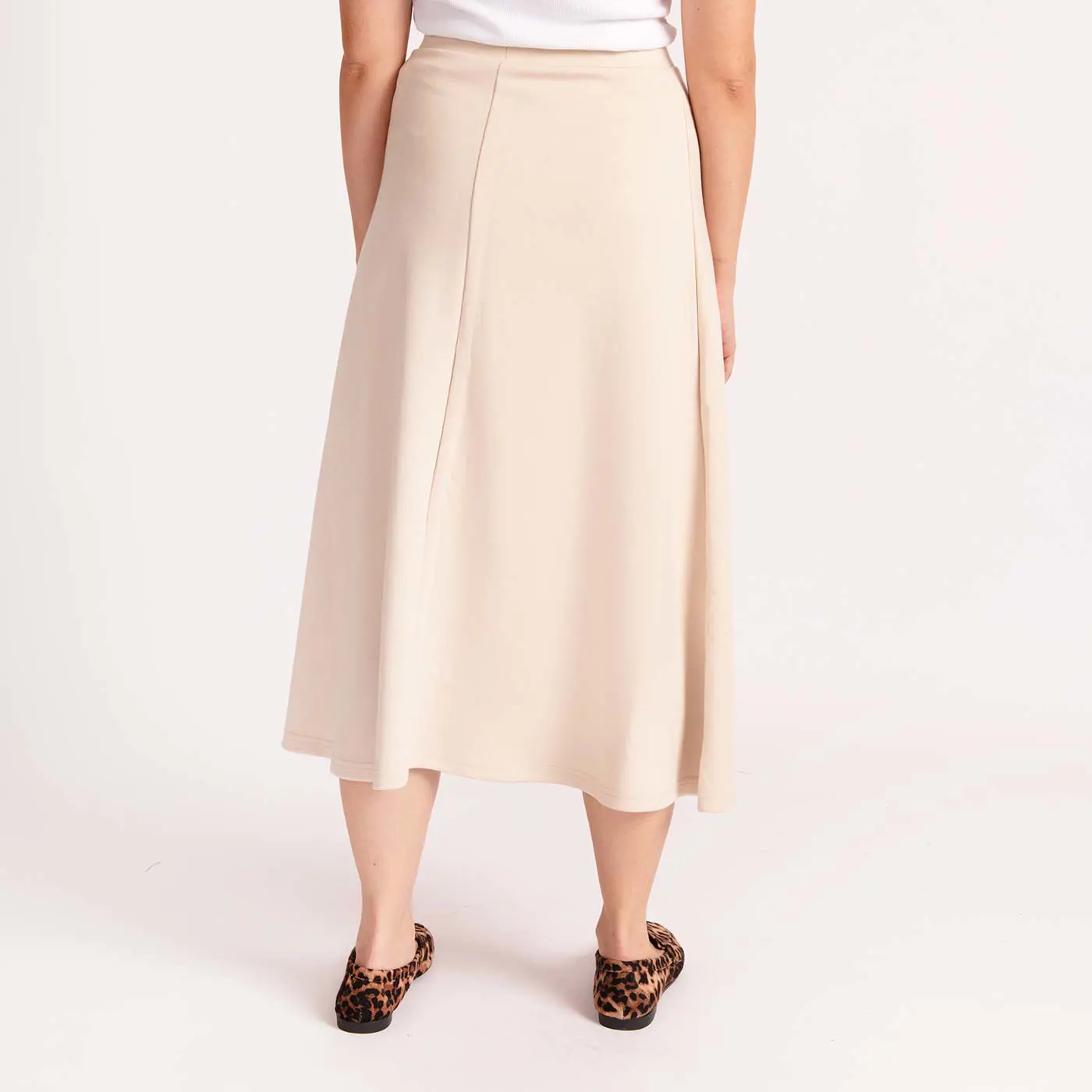 מכנסיים וחצאיות אופווייט XL