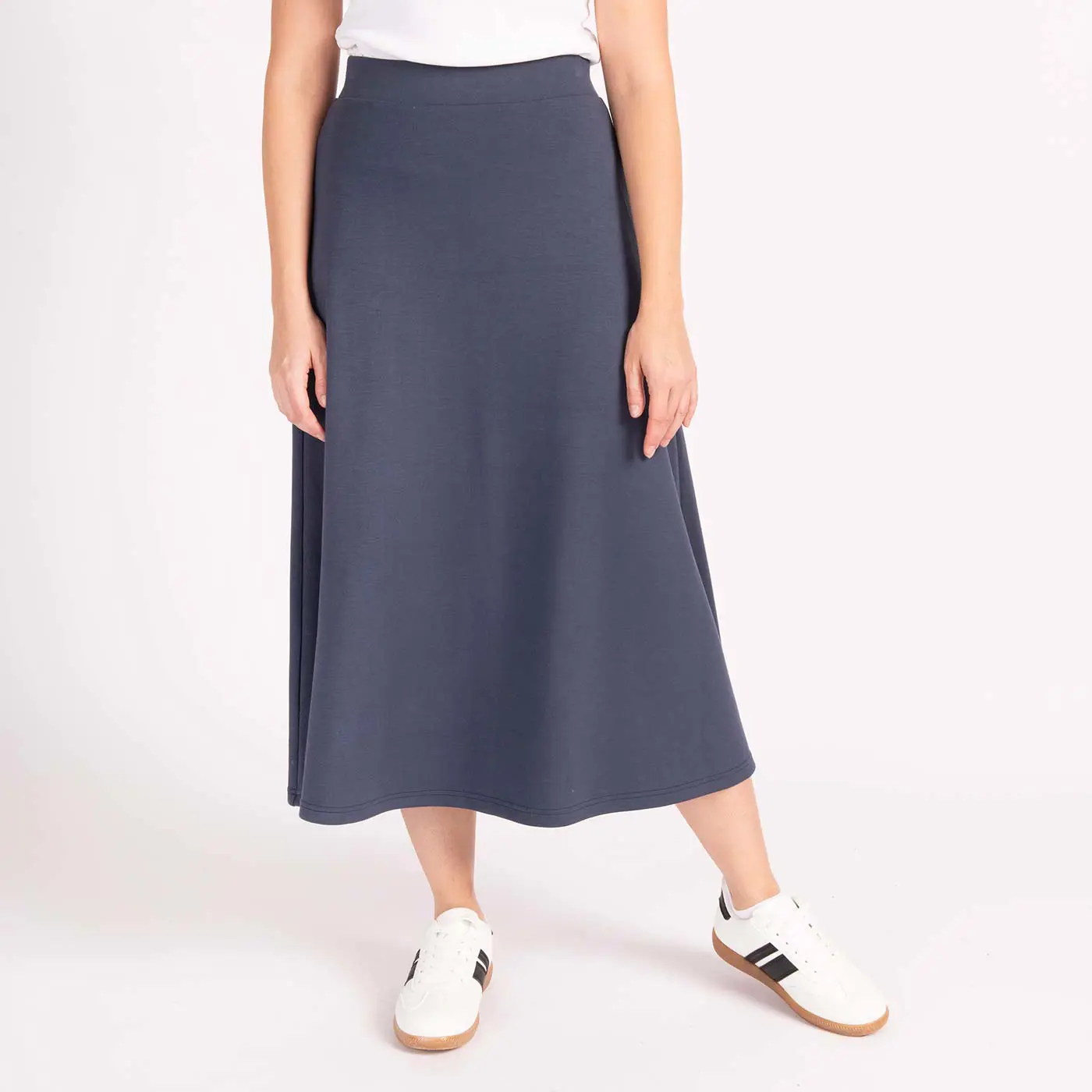 מכנסיים וחצאיות נייבי S