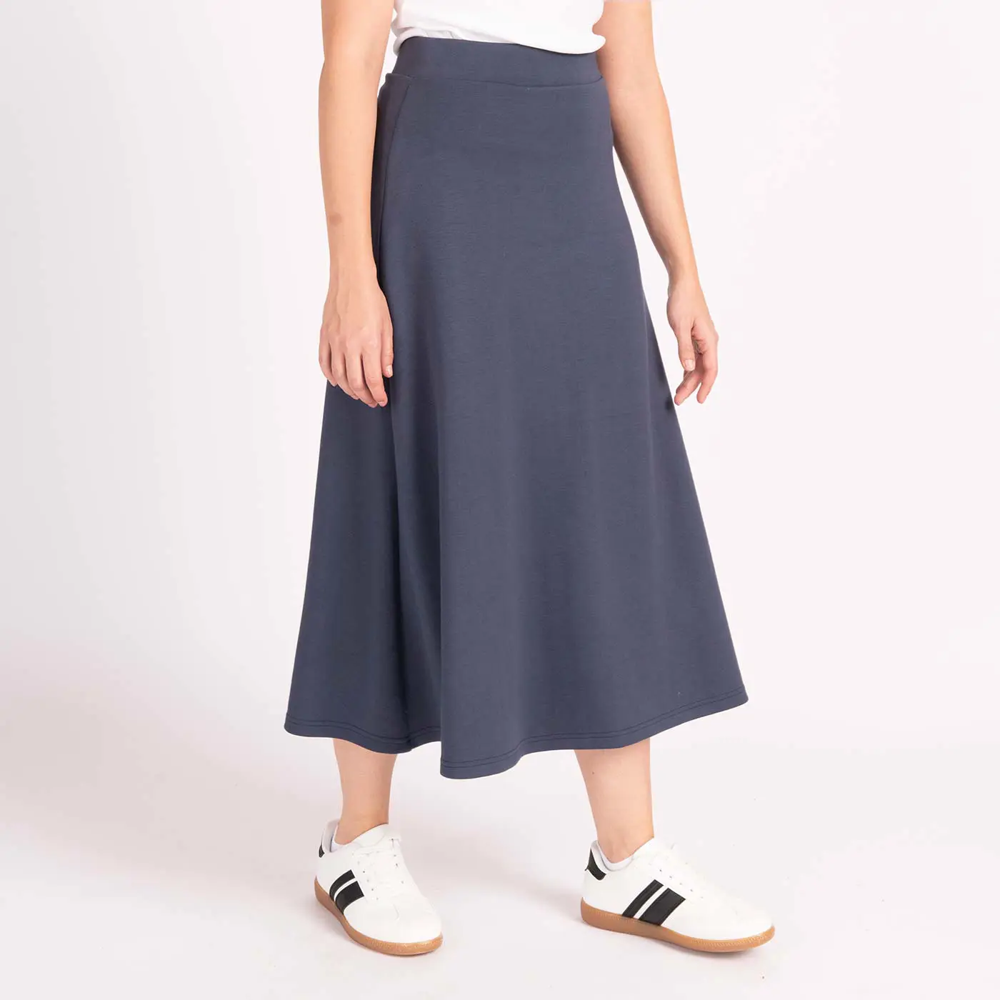 מכנסיים וחצאיות נייבי S