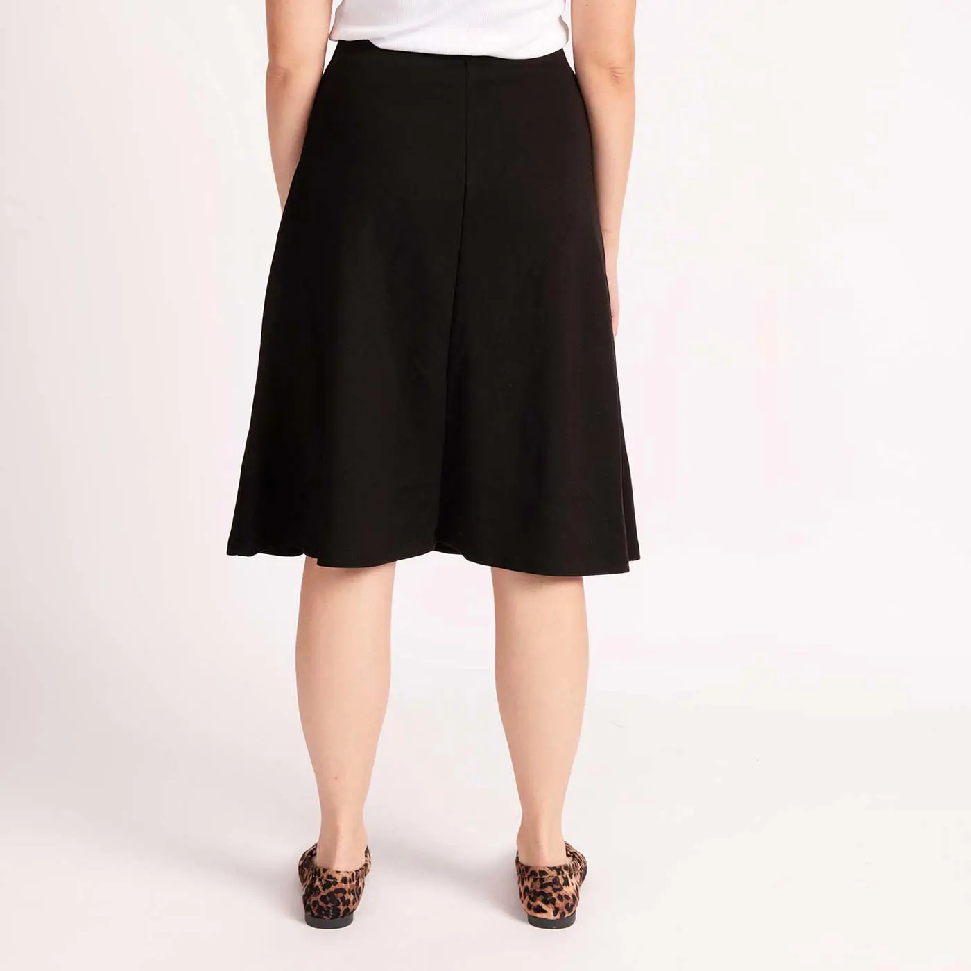 מכנסיים וחצאיות שחור L