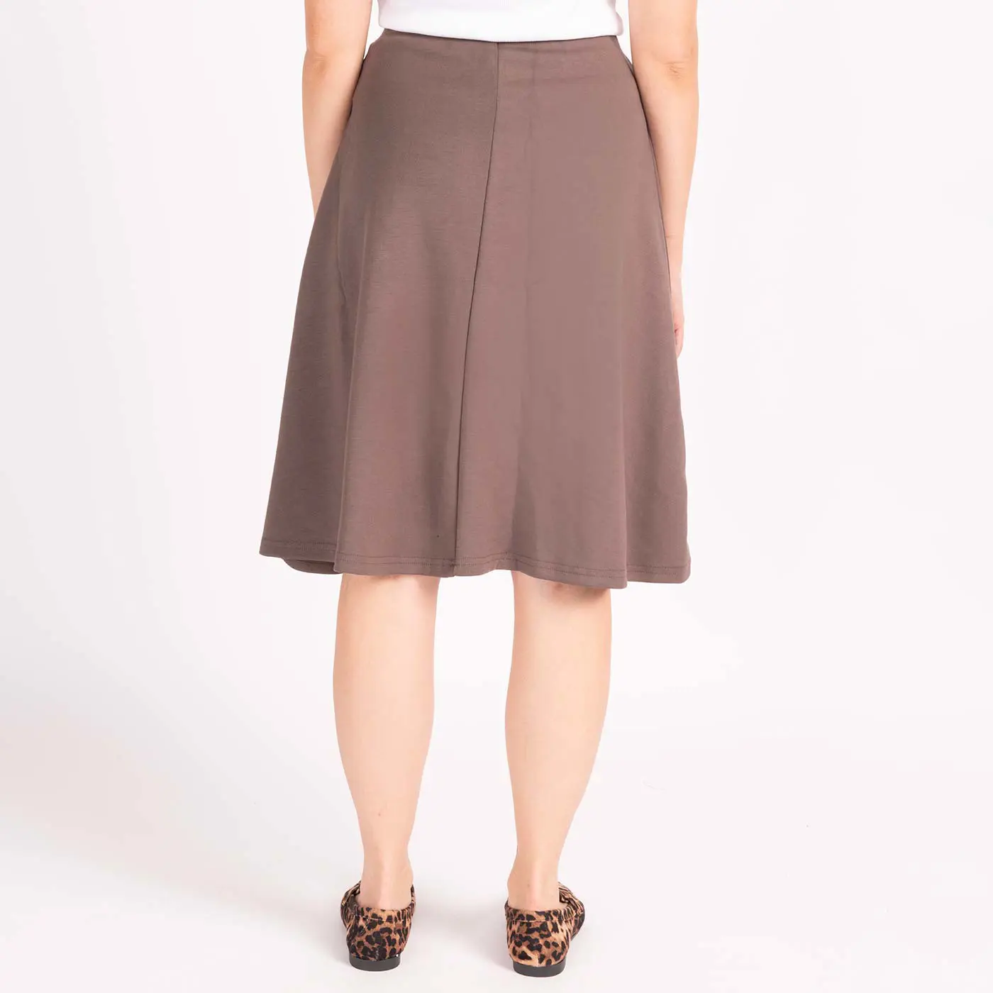 מכנסיים וחצאיות חום M