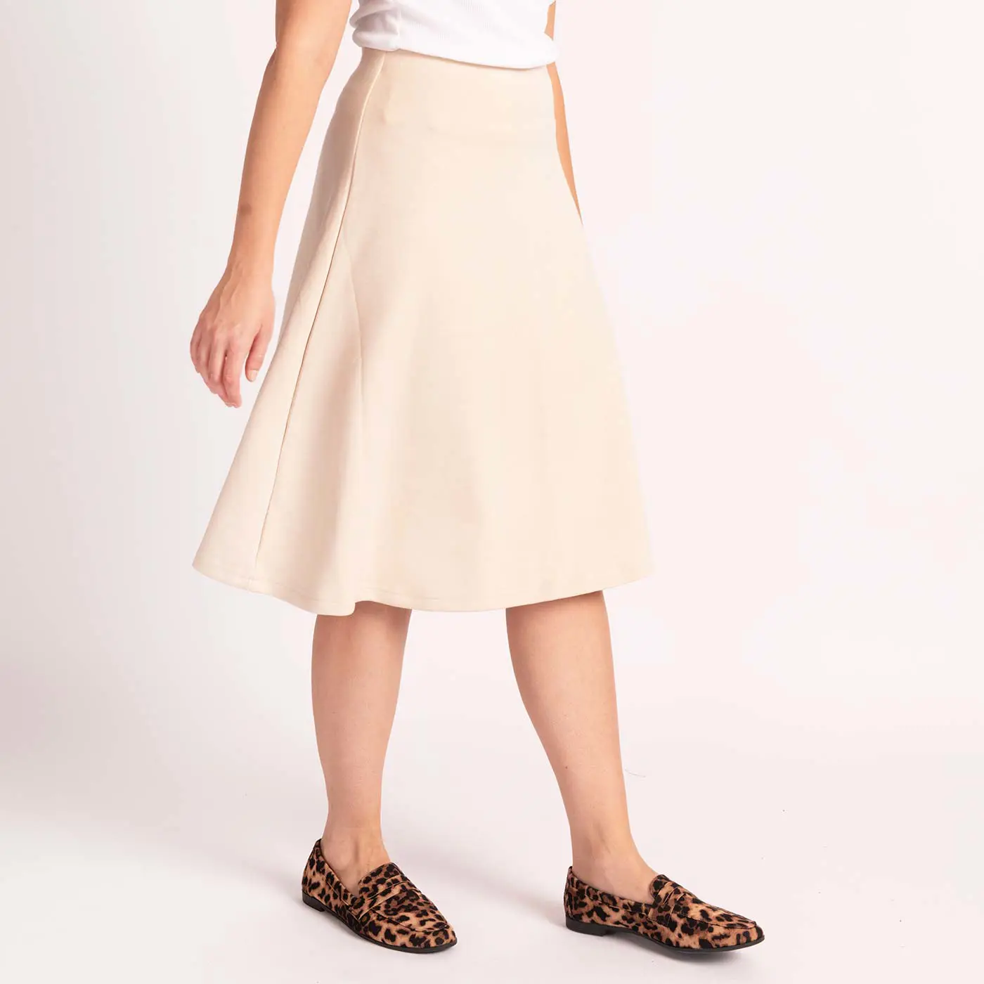 מכנסיים וחצאיות אופווייט L