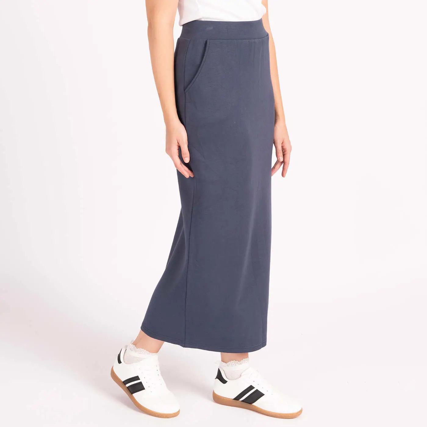 מכנסיים וחצאיות נייבי S