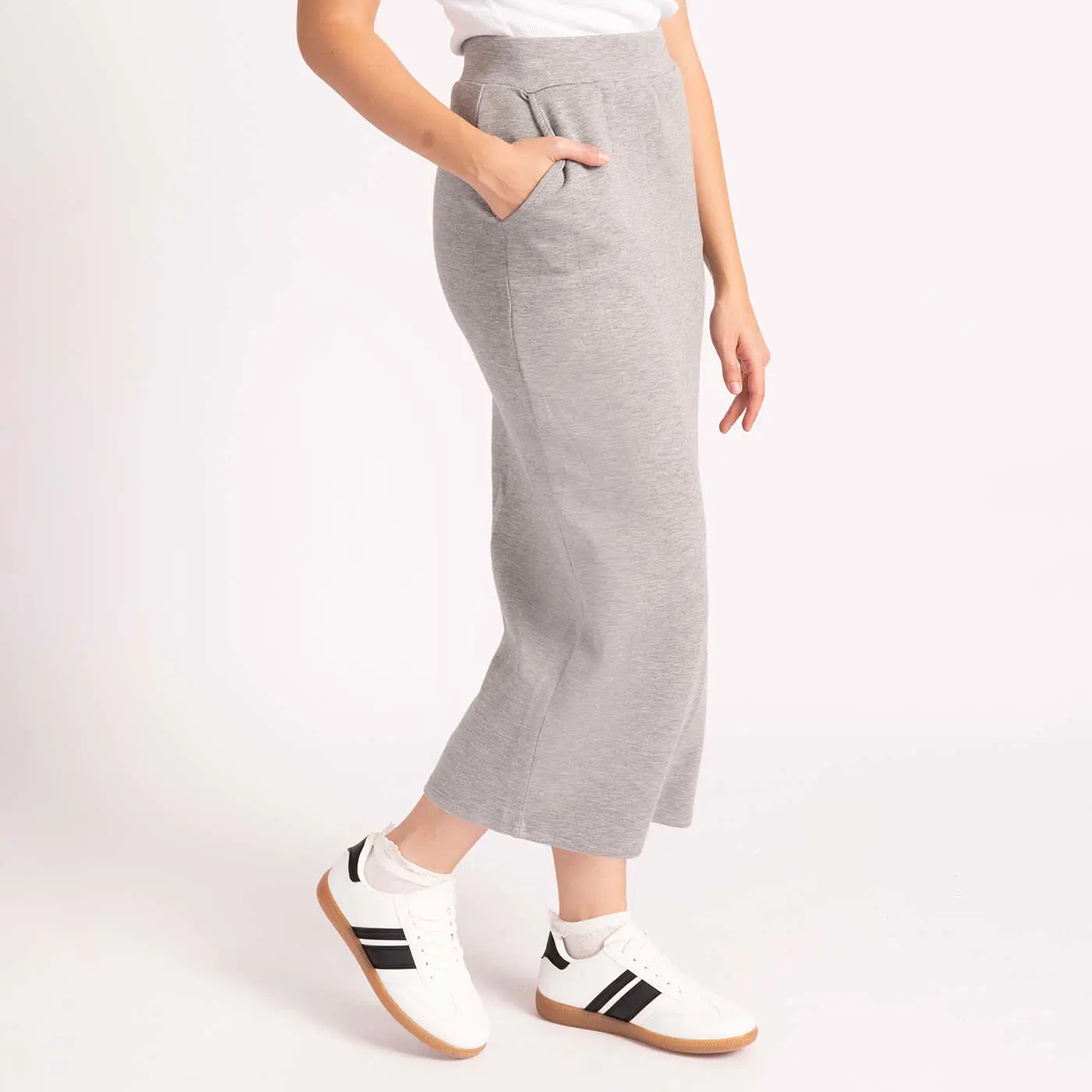 מכנסיים וחצאיות אפור מלאנג M