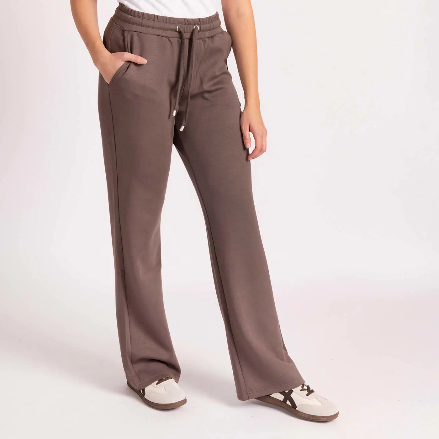 מכנסיים וחצאיות חום M