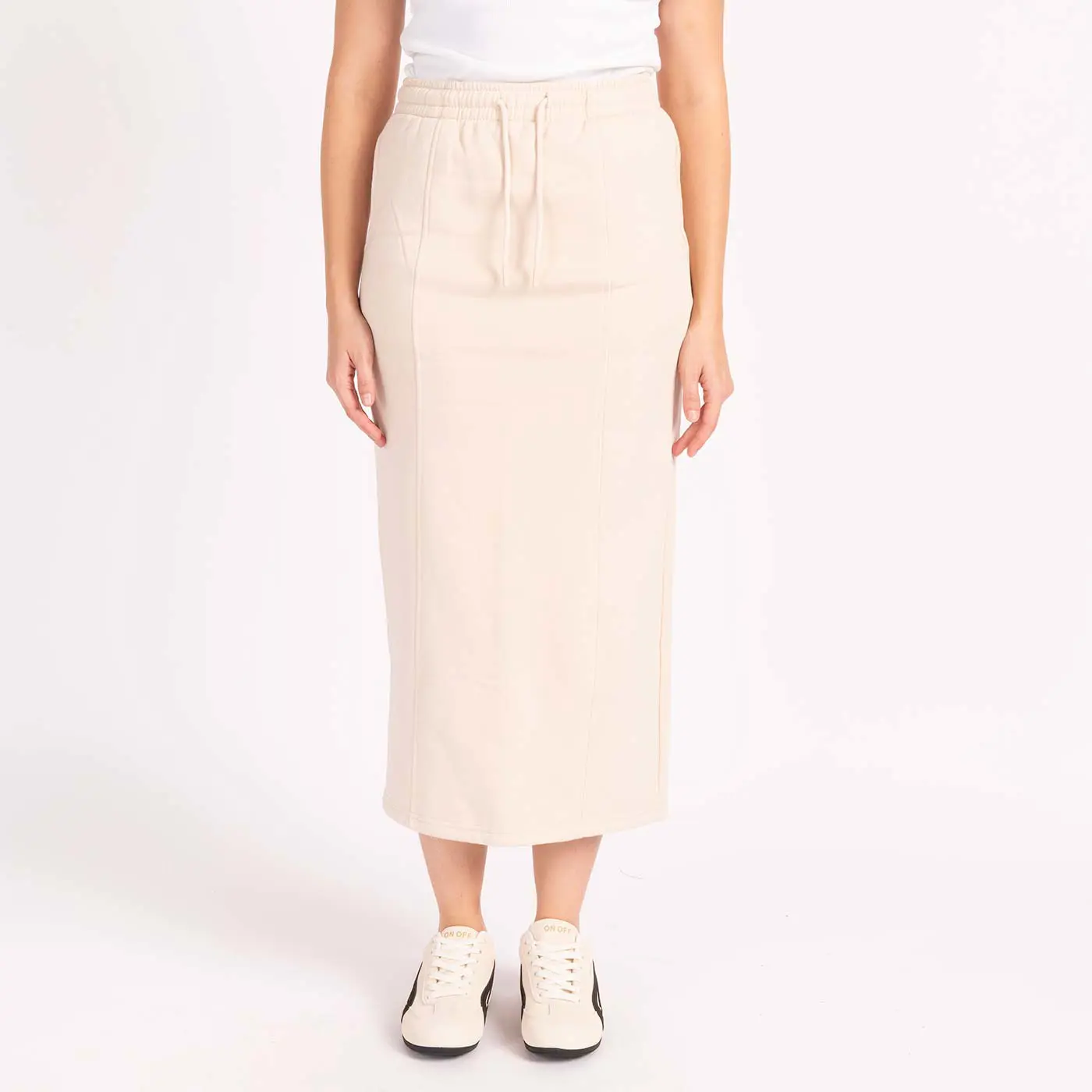 מכנסיים וחצאיות בז L