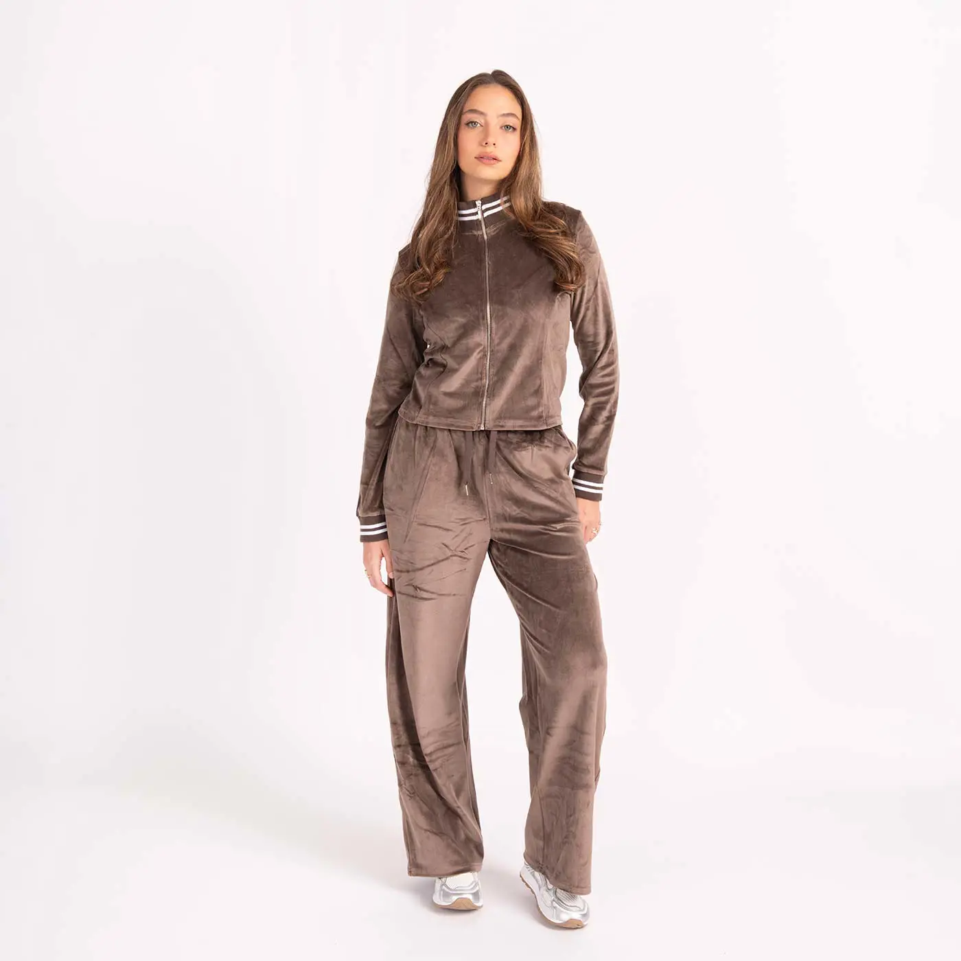 סווטשירטים וקפוצ'ונים חום S