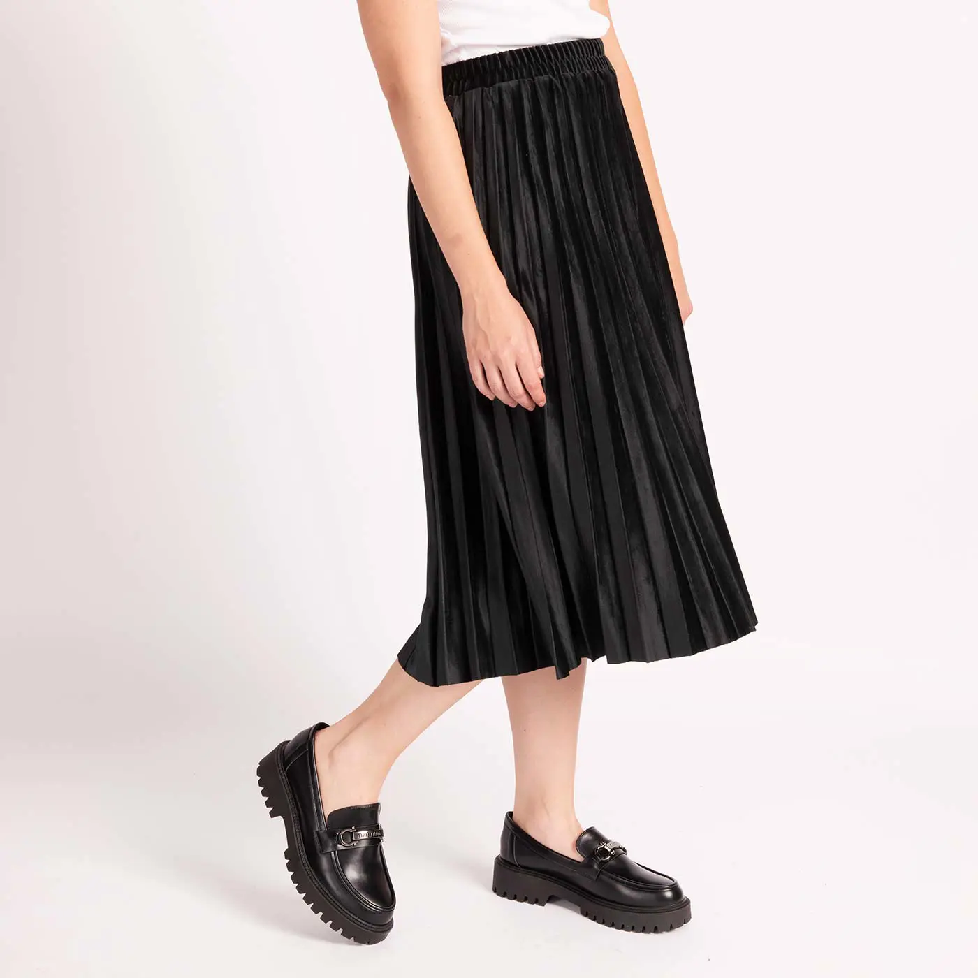 מכנסיים וחצאיות שחור S