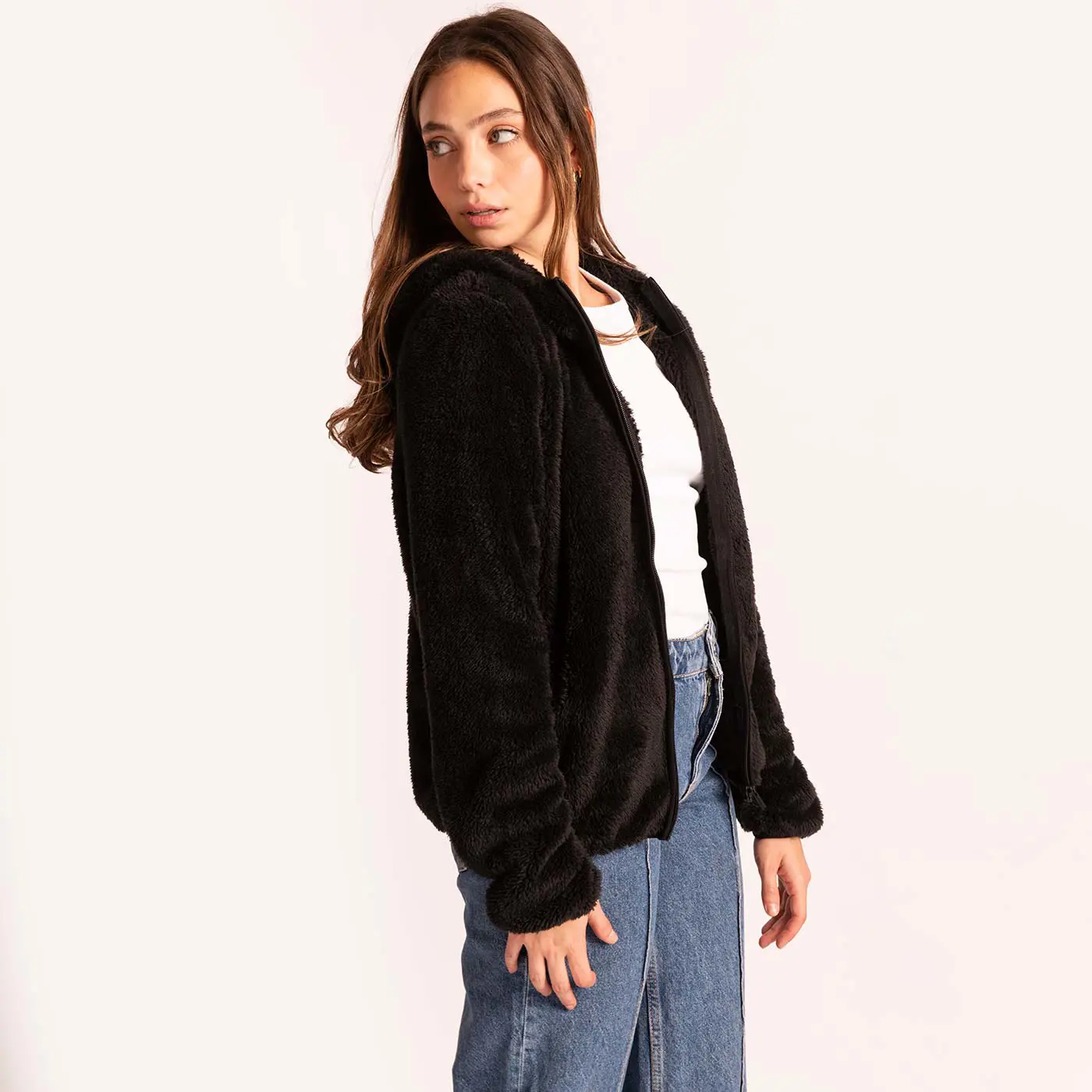 ג"קטים ומעילים שחור M