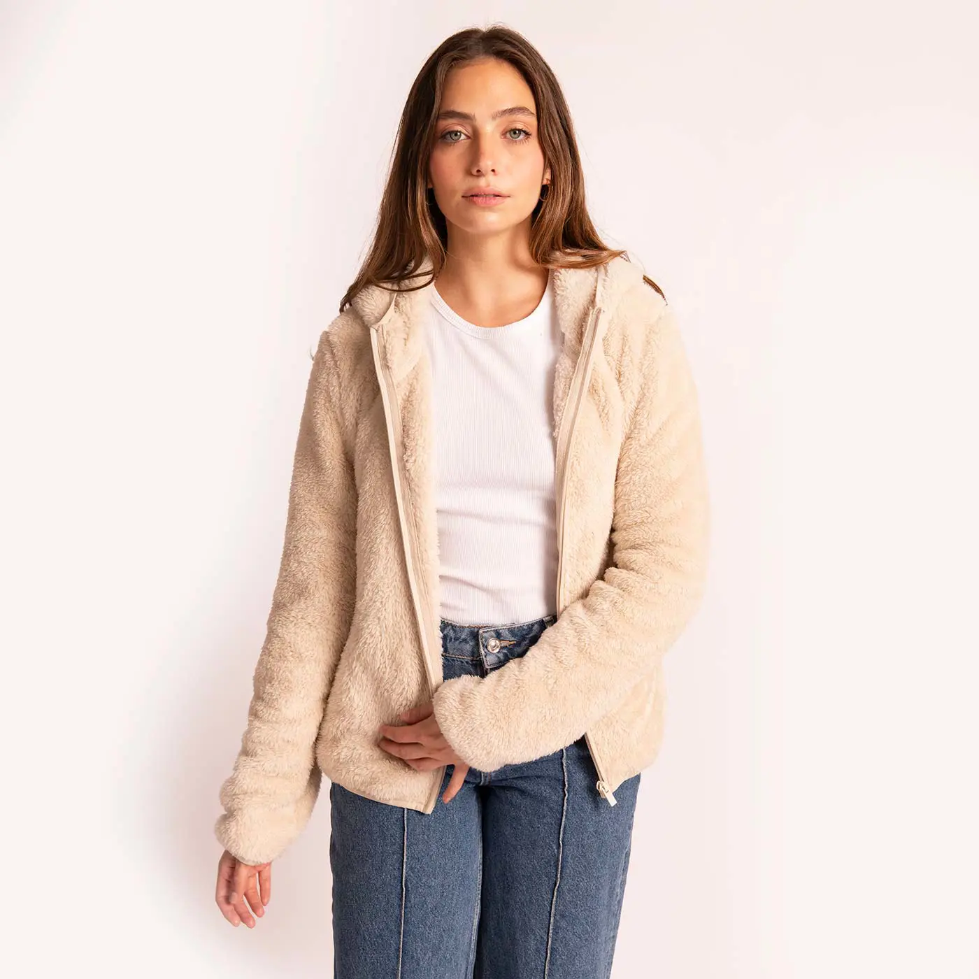 ג"קטים ומעילים אופווייט S