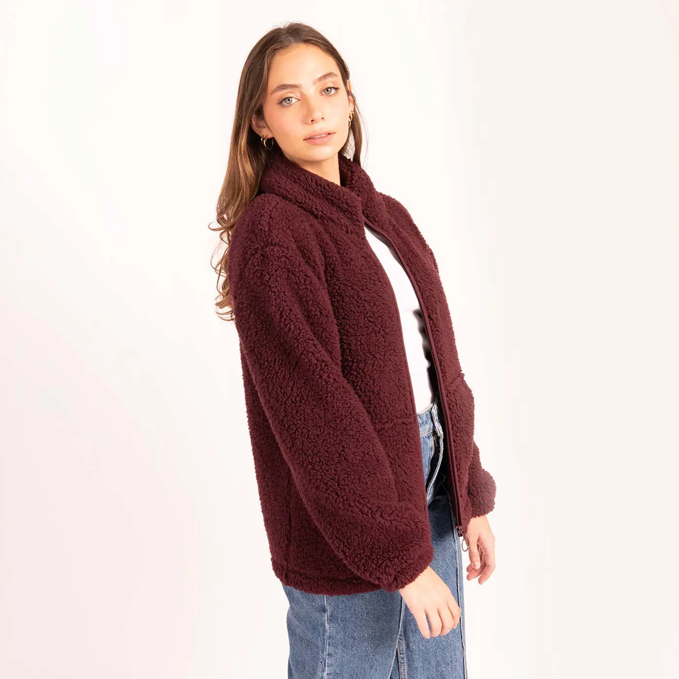 ג"קטים ומעילים בורדו M