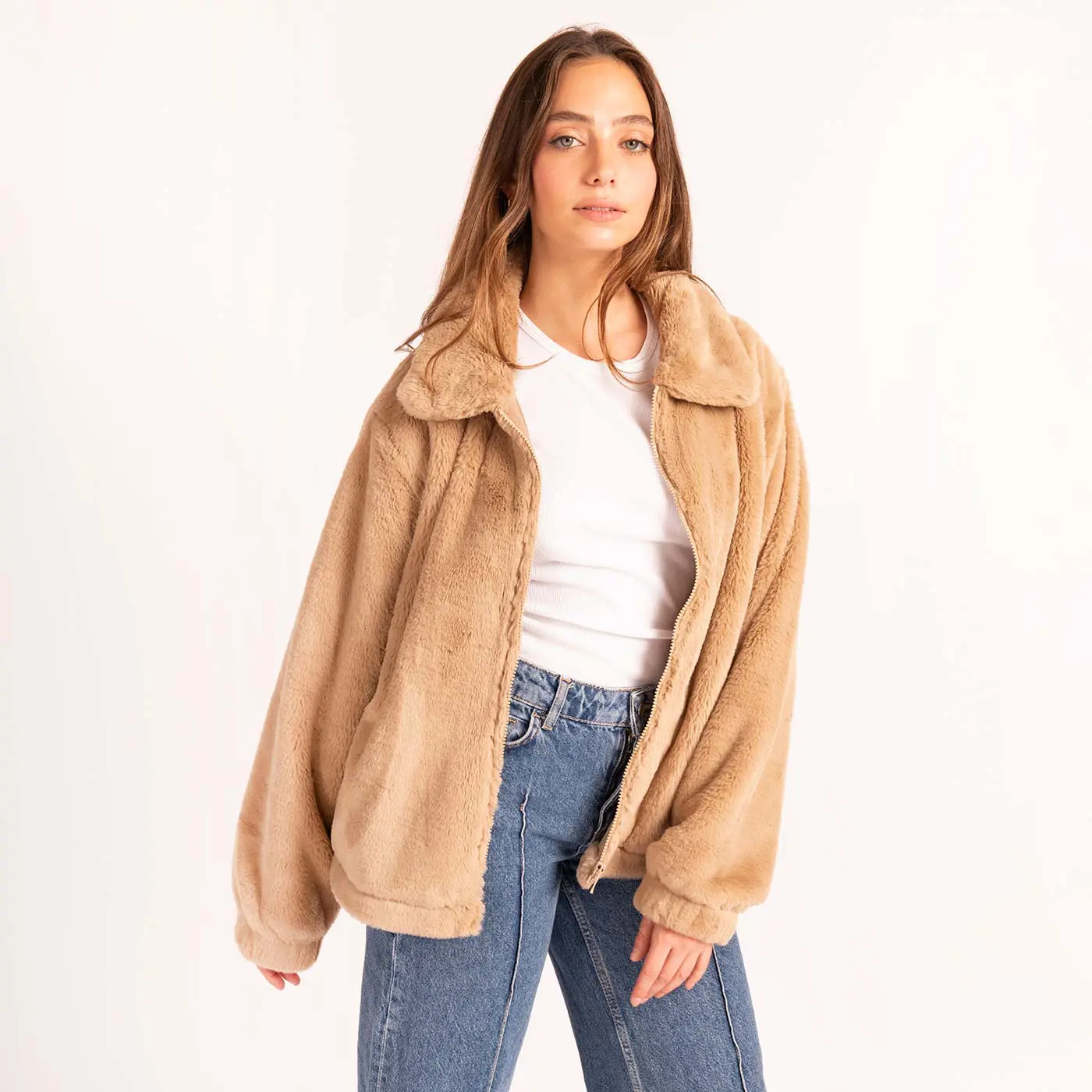 ג"קטים ומעילים בז L