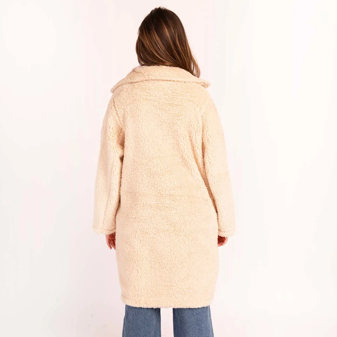 ג"קטים ומעילים אופווייט M